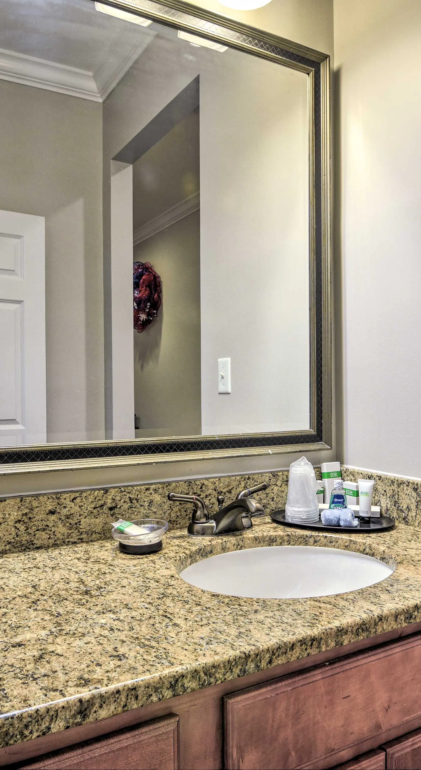 Resort-Style Condo/Suite on Golf Course w/ Pool!