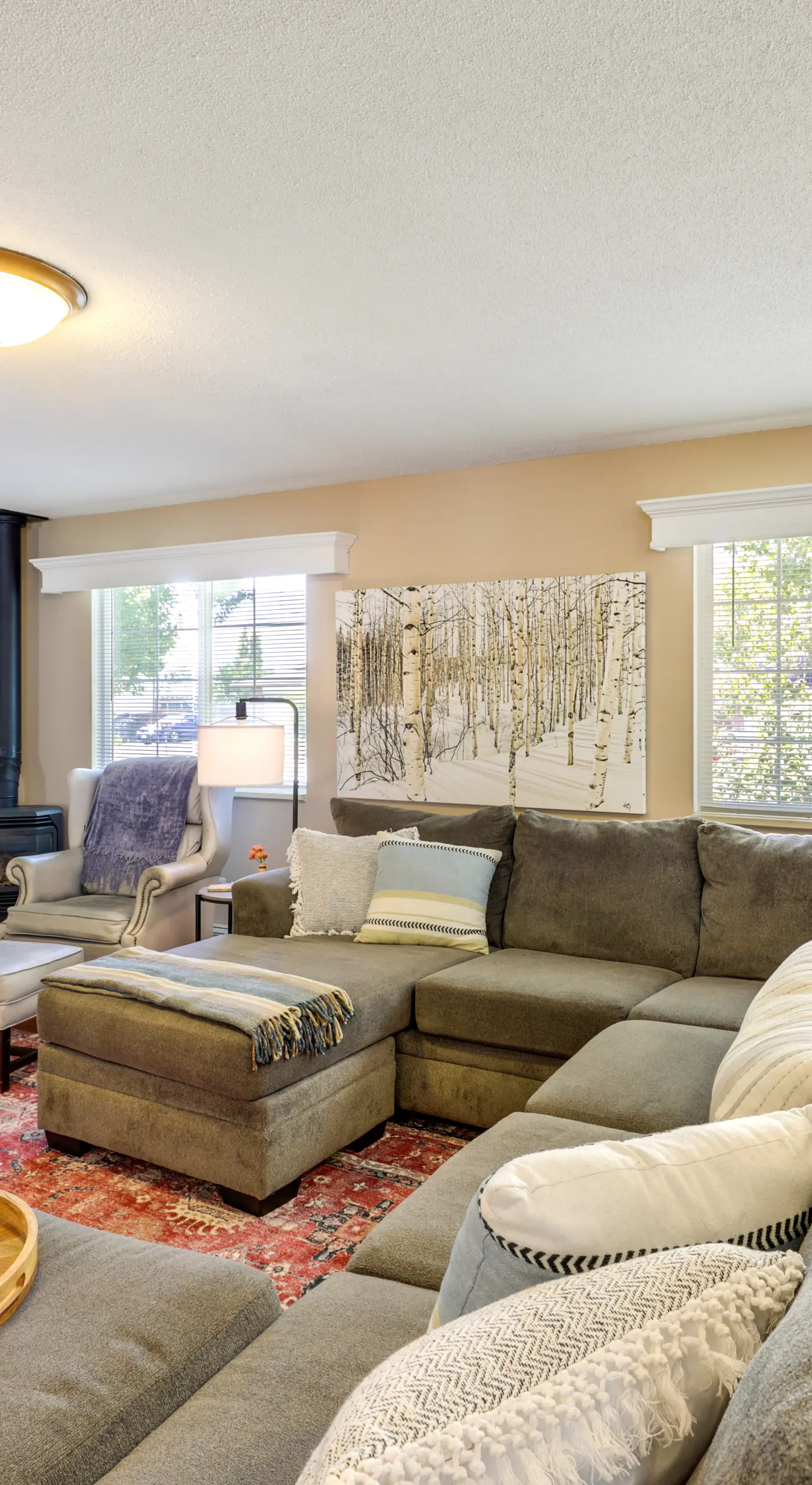 Hot Tub & Fire Pit: Serene Clifton Retreat!