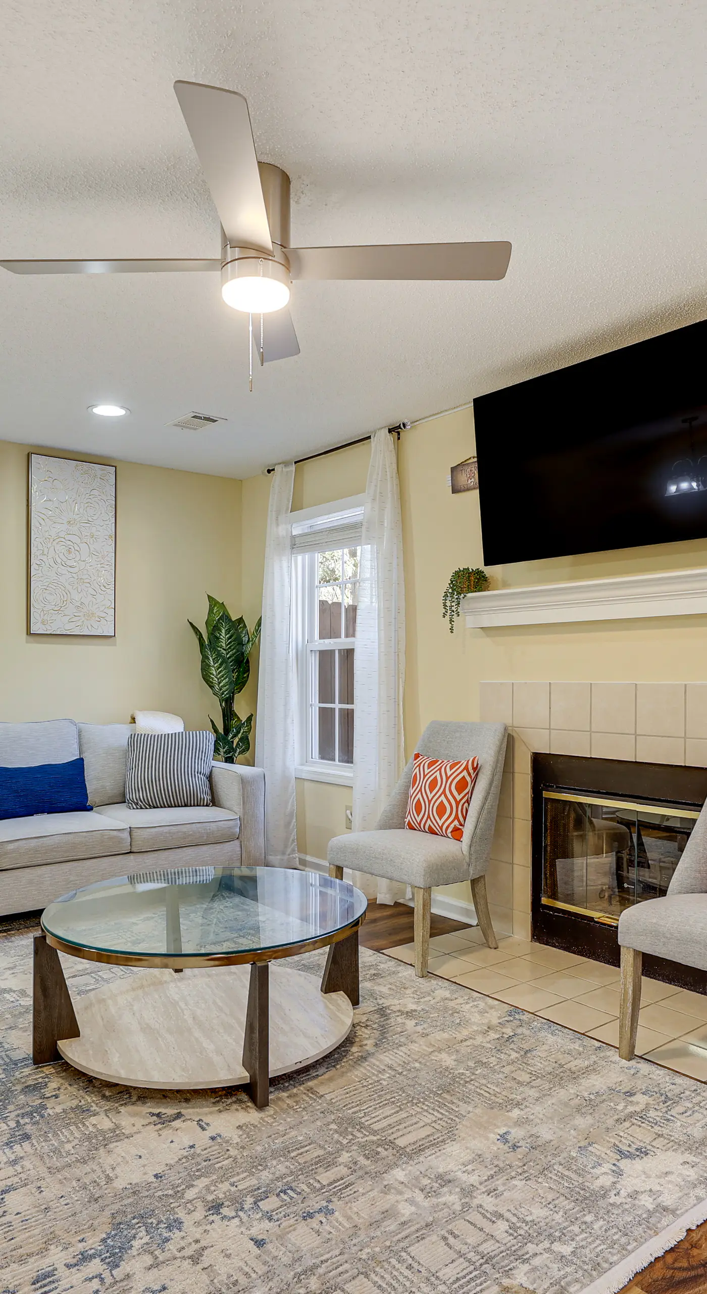 Great for Families! Quiet Auburn Getaway w/ Deck