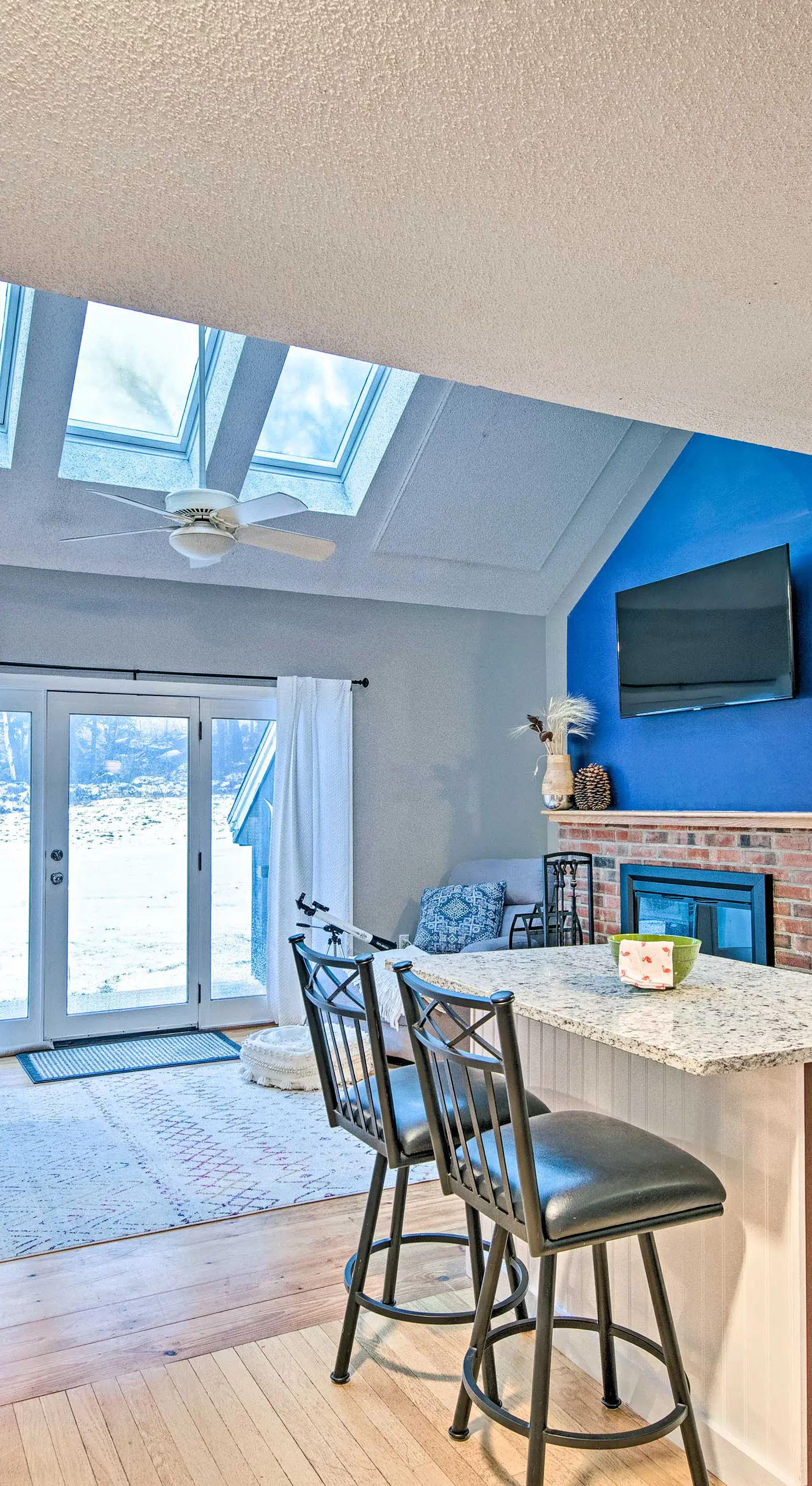 Near Newfound Lake: Plymouth Condo w/ Fireplace!