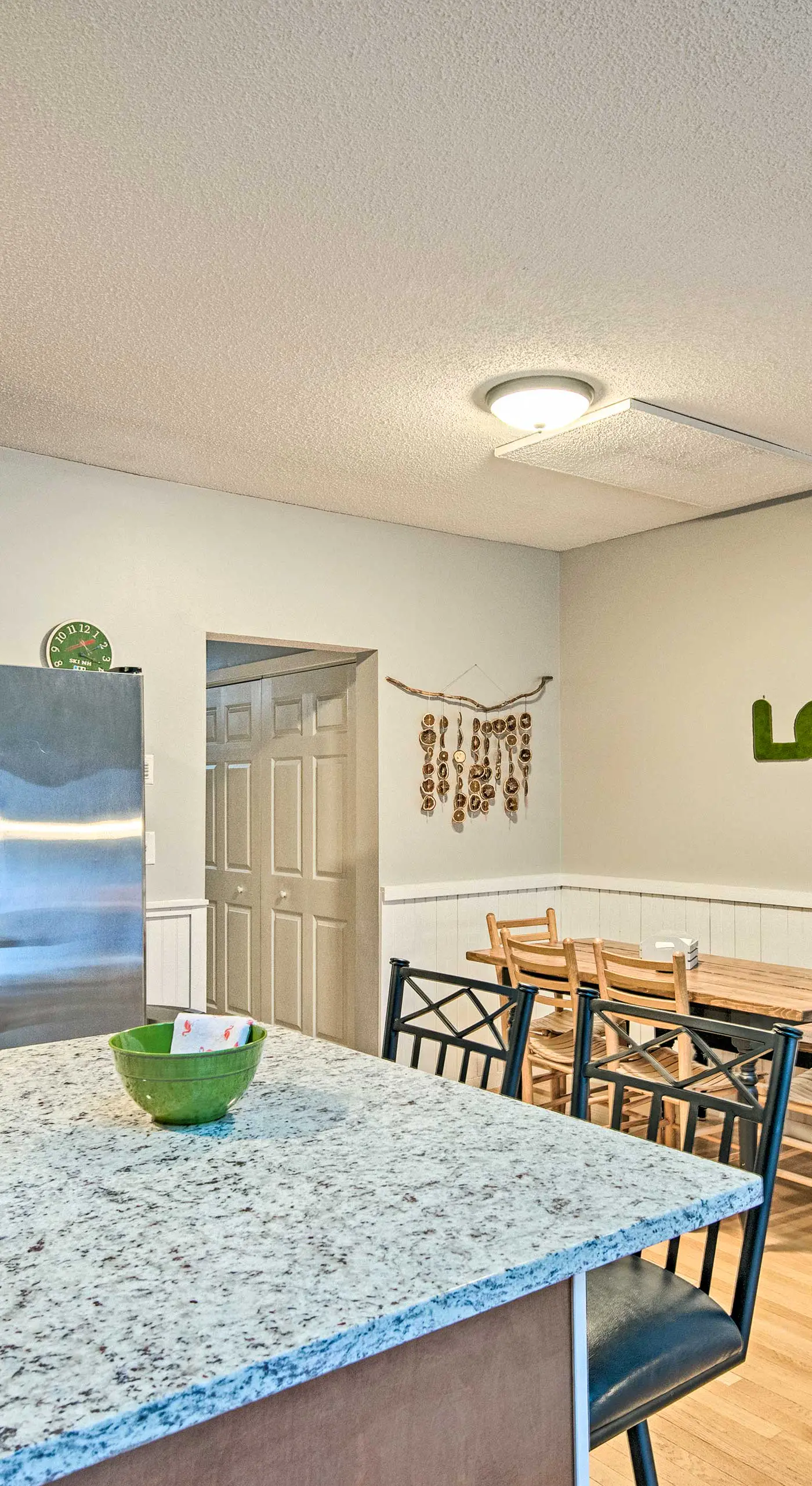 Near Newfound Lake: Plymouth Condo w/ Fireplace!