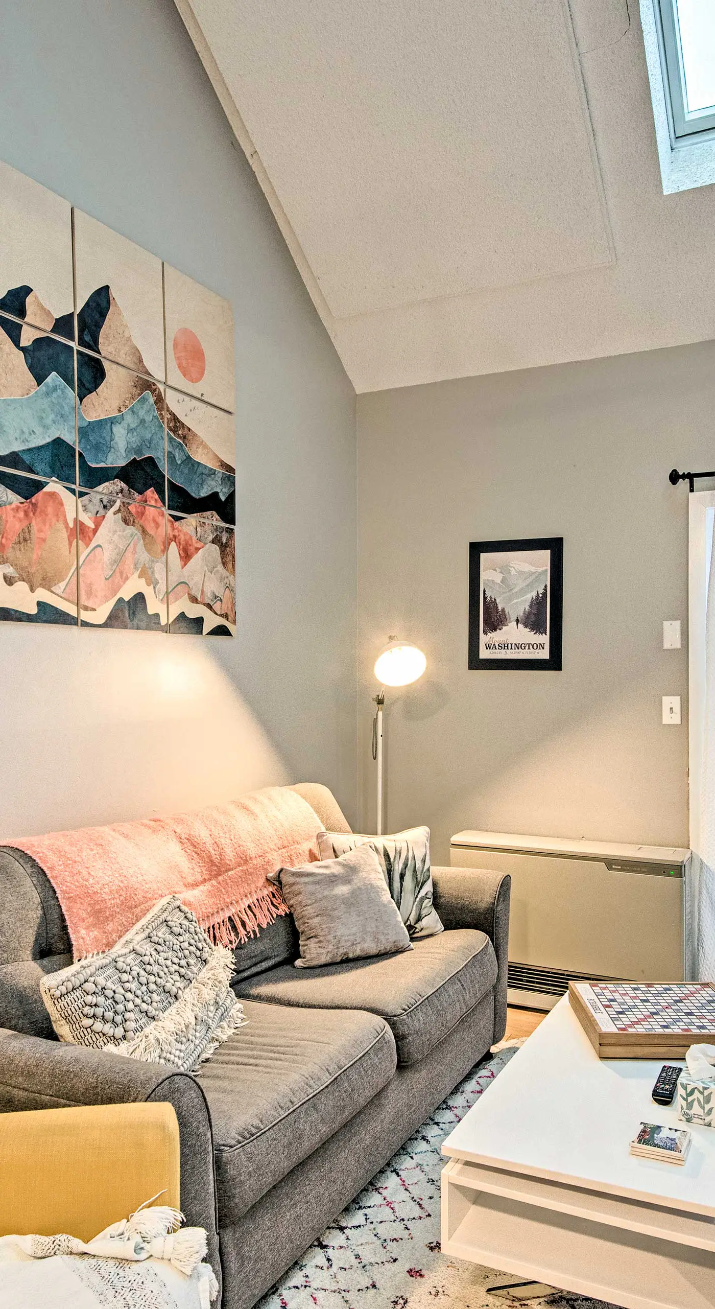 Near Newfound Lake: Plymouth Condo w/ Fireplace!