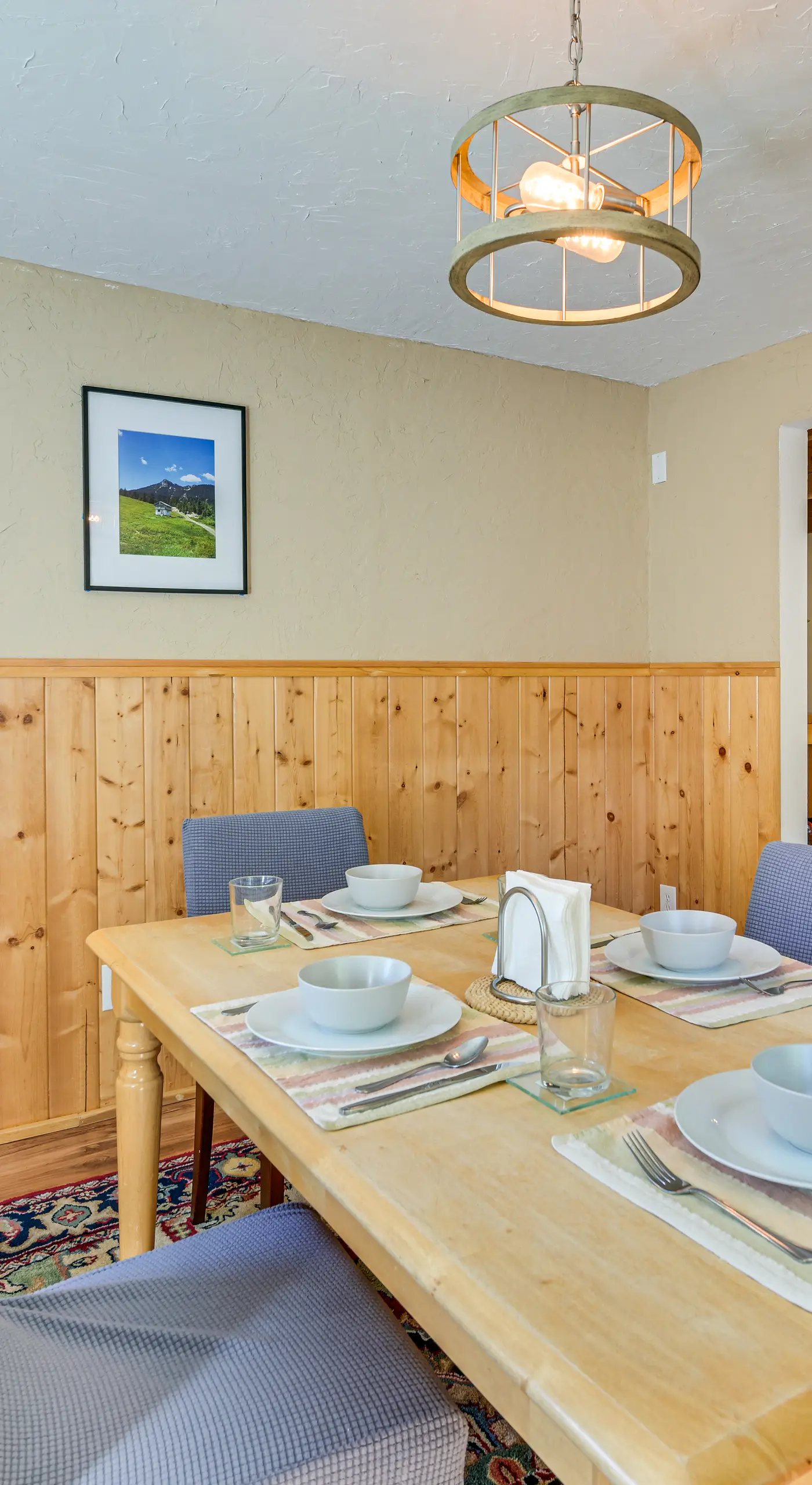Cozy Ashford Home - 5 Mi to Rainier Nat'l Park!