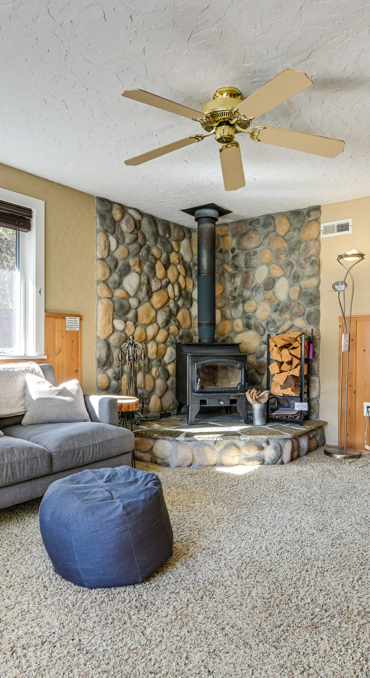 Cozy Ashford Home - 5 Mi to Rainier Nat'l Park!