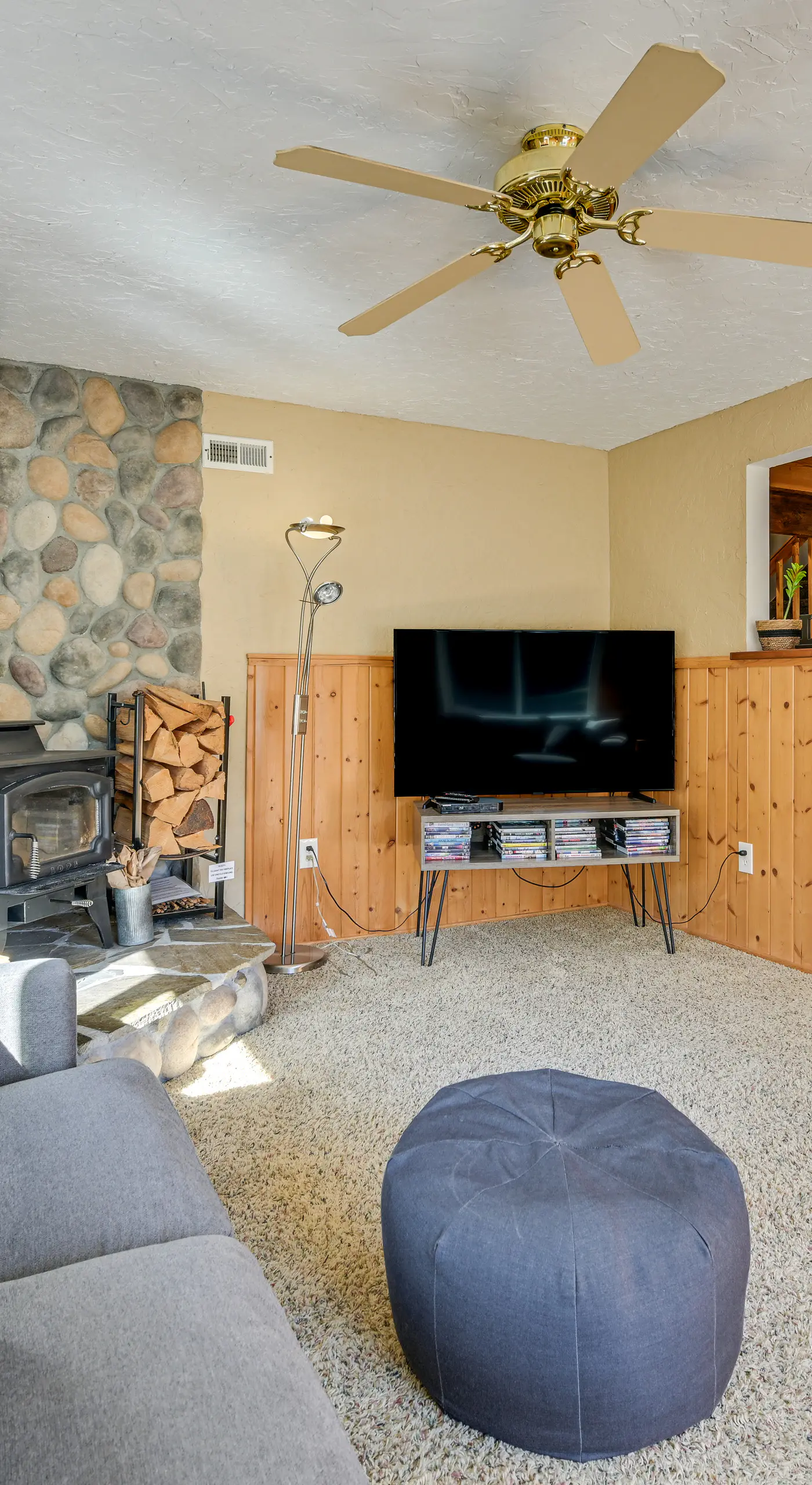 Cozy Ashford Home - 5 Mi to Rainier Nat'l Park!