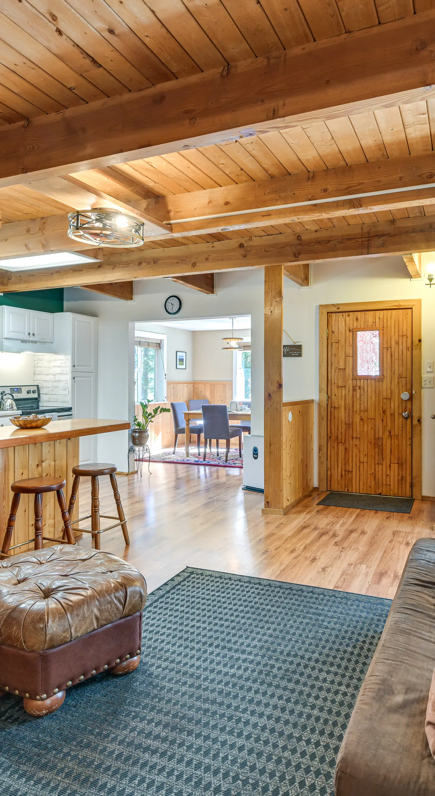 Cozy Ashford Home - 5 Mi to Rainier Nat'l Park!