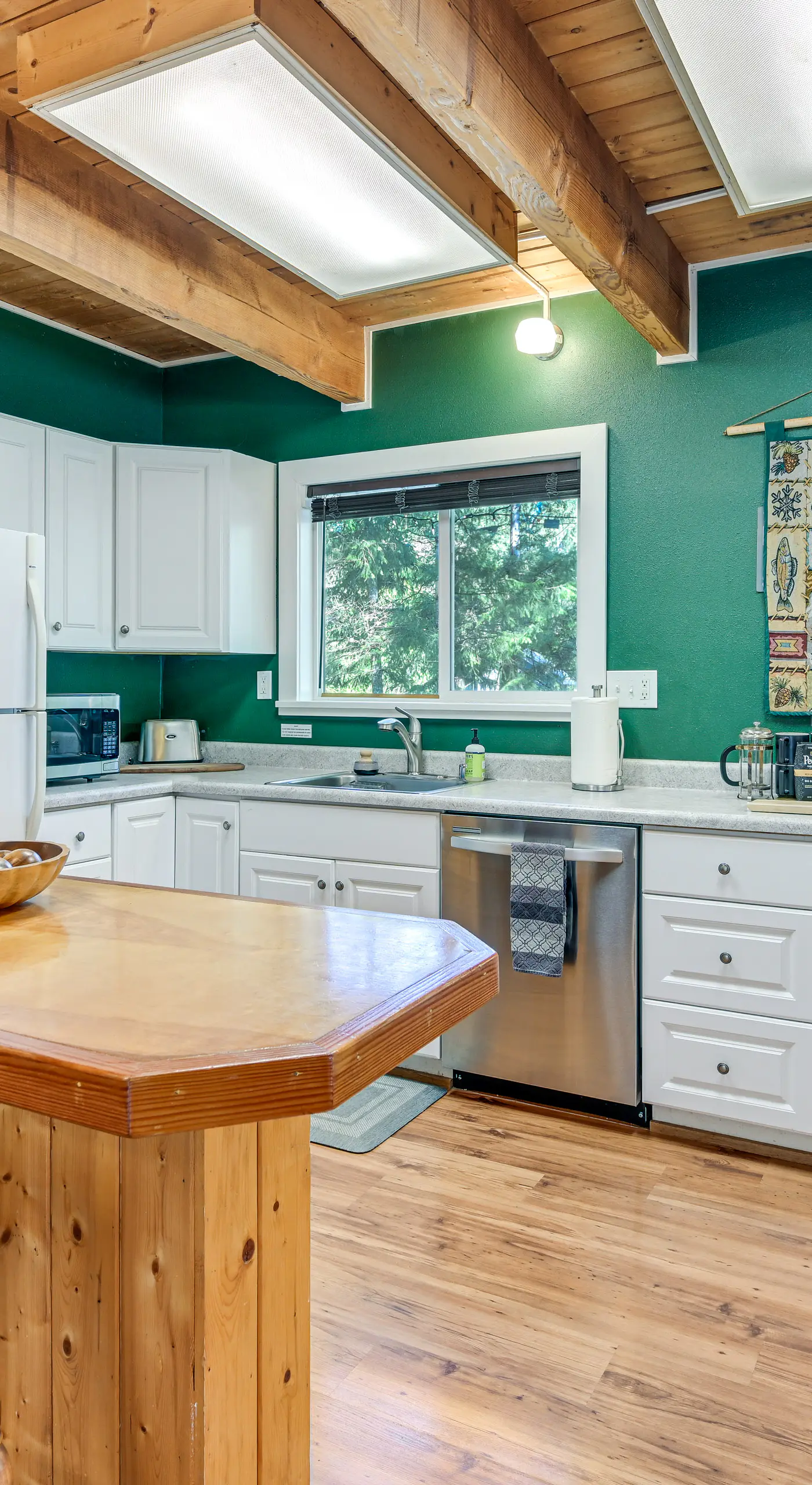 Cozy Ashford Home - 5 Mi to Rainier Nat'l Park!
