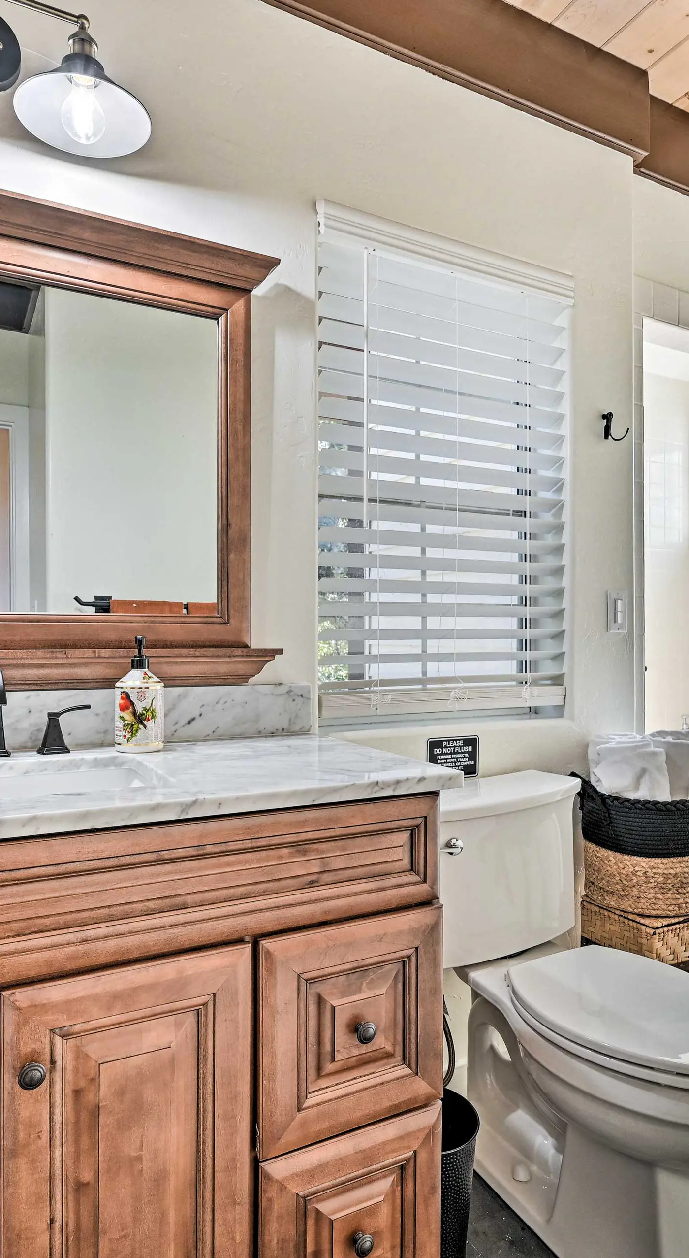 Inviting Julian Home w/ Scenic View & Hot Tub