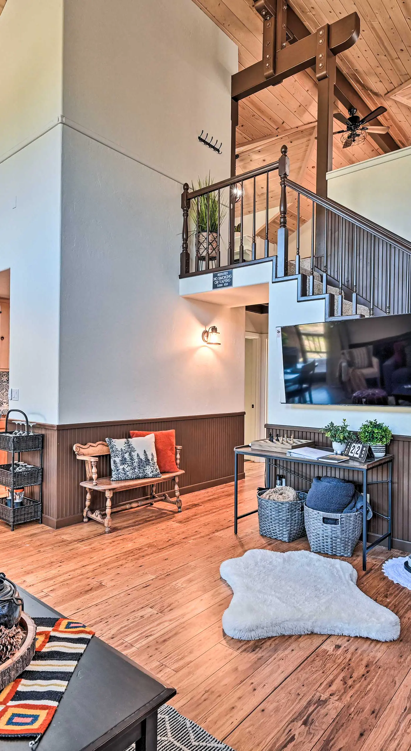 Inviting Julian Home w/ Scenic View & Hot Tub