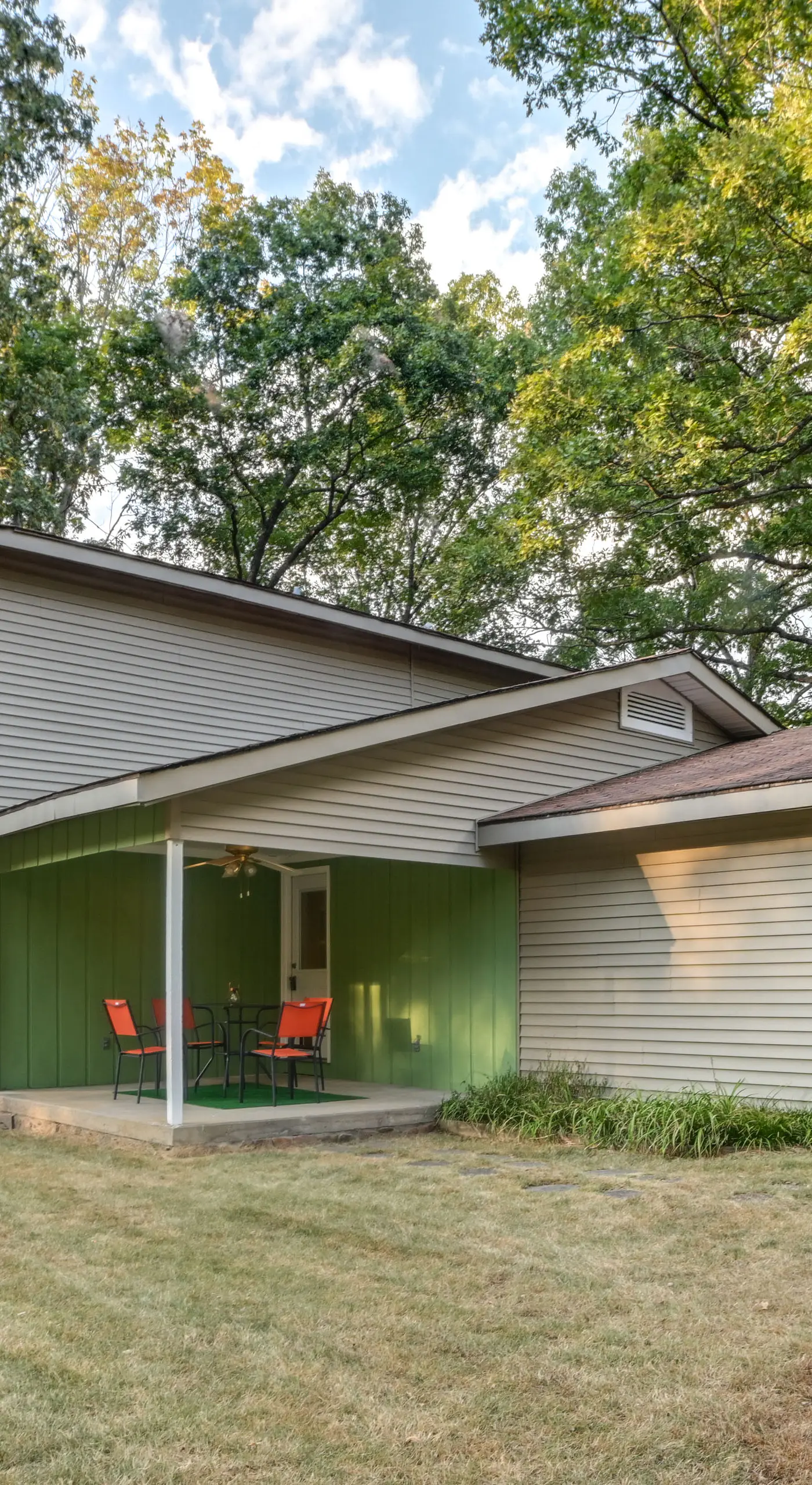 Dog-Friendly Kentucky Lake Home w/ Game Room!