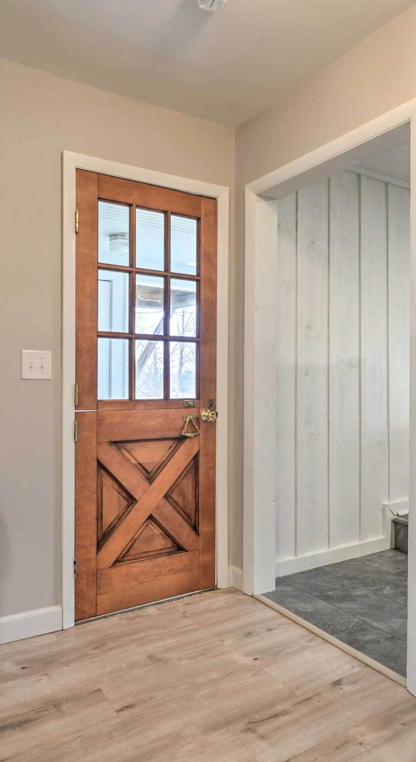 Modern Studio < 13 Mi to Saratoga Racetrack!
