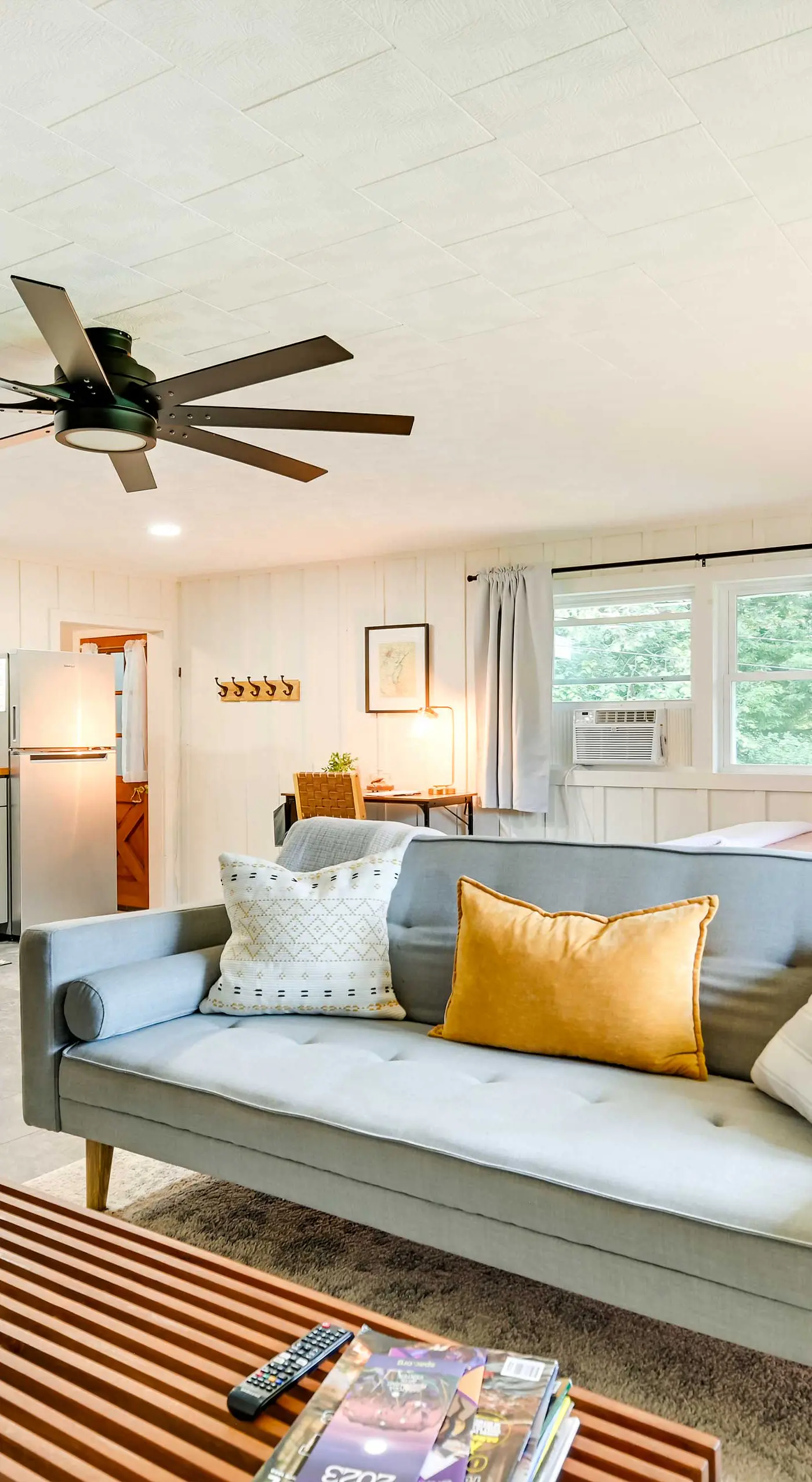 Modern Studio < 13 Mi to Saratoga Racetrack!