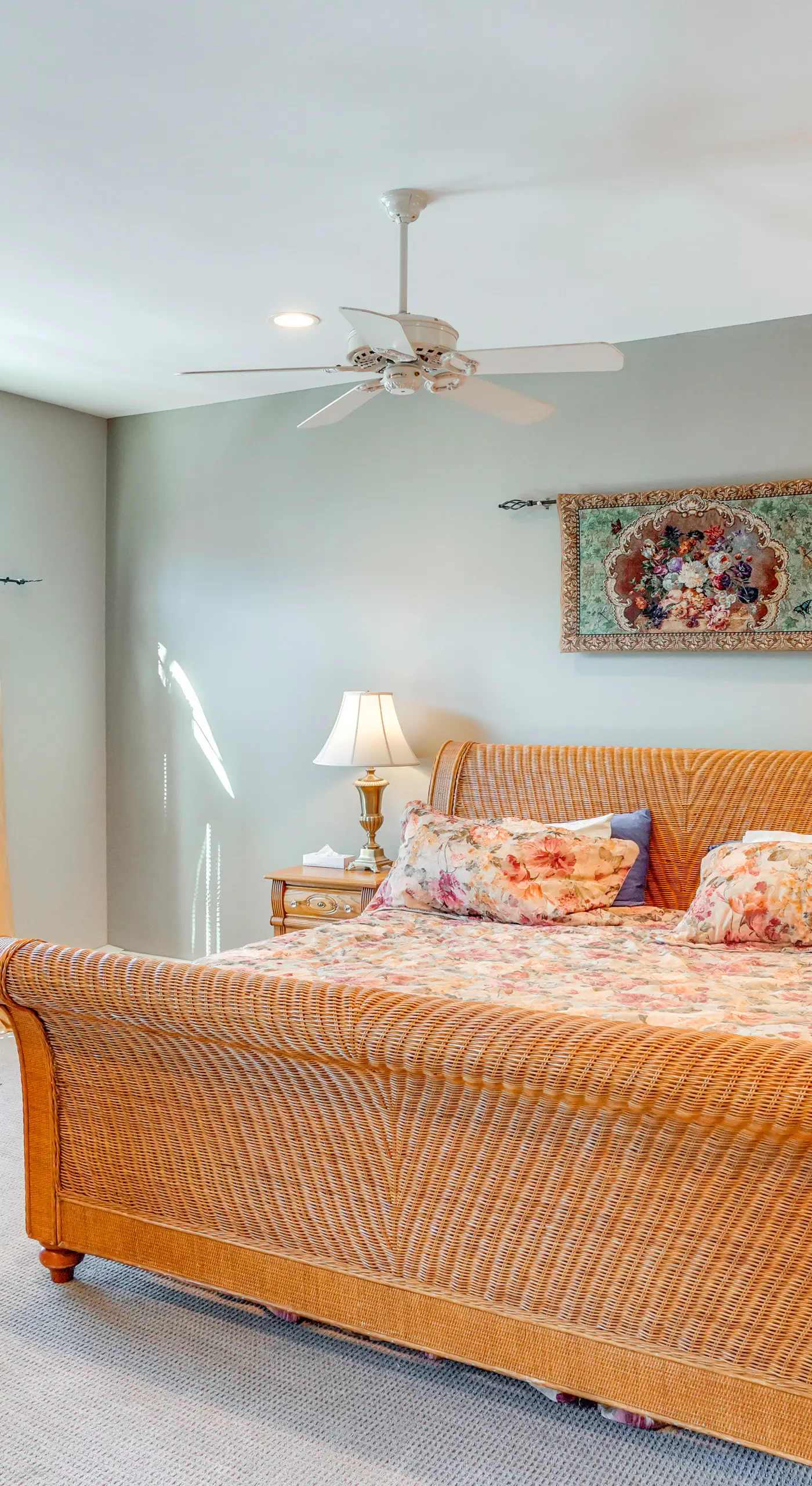 < 1 Mi to Hunter Mtn: Spacious Home w/ Hot Tub!