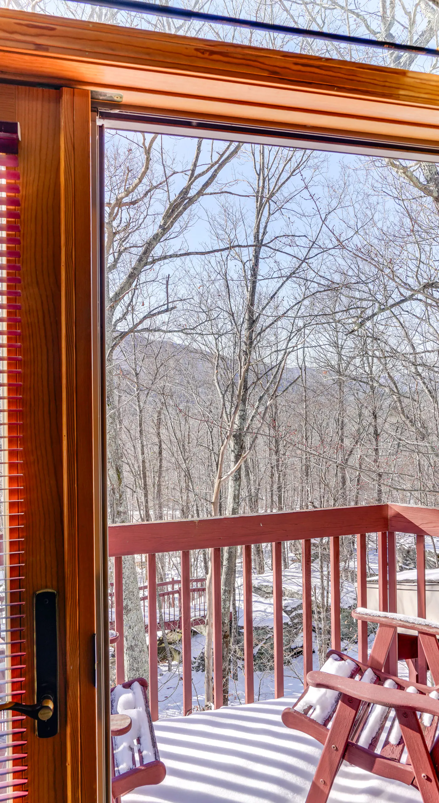 < 1 Mi to Hunter Mtn: Spacious Home w/ Hot Tub!