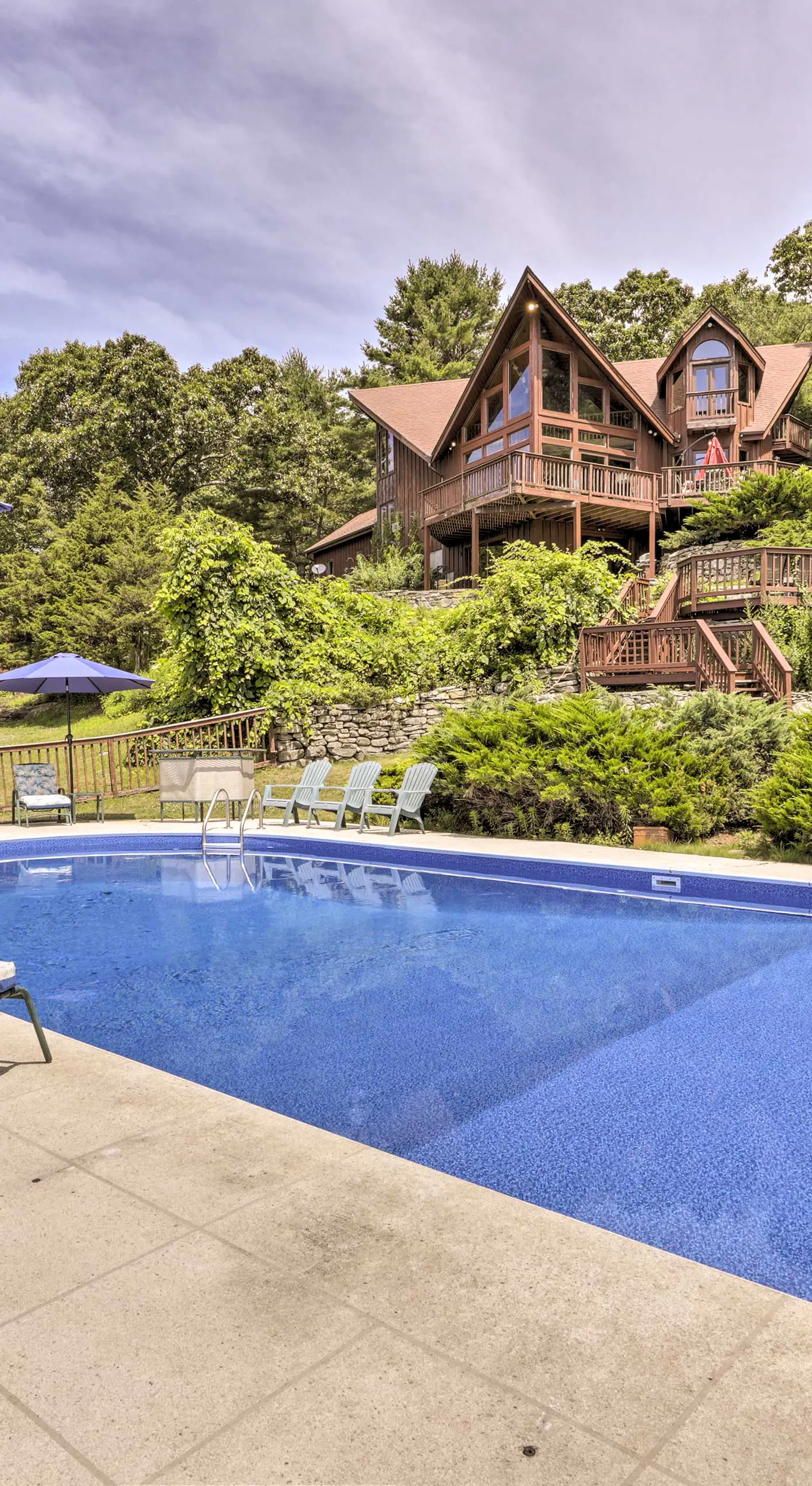 Private Guest House w/ Deck + Spectacular Views!