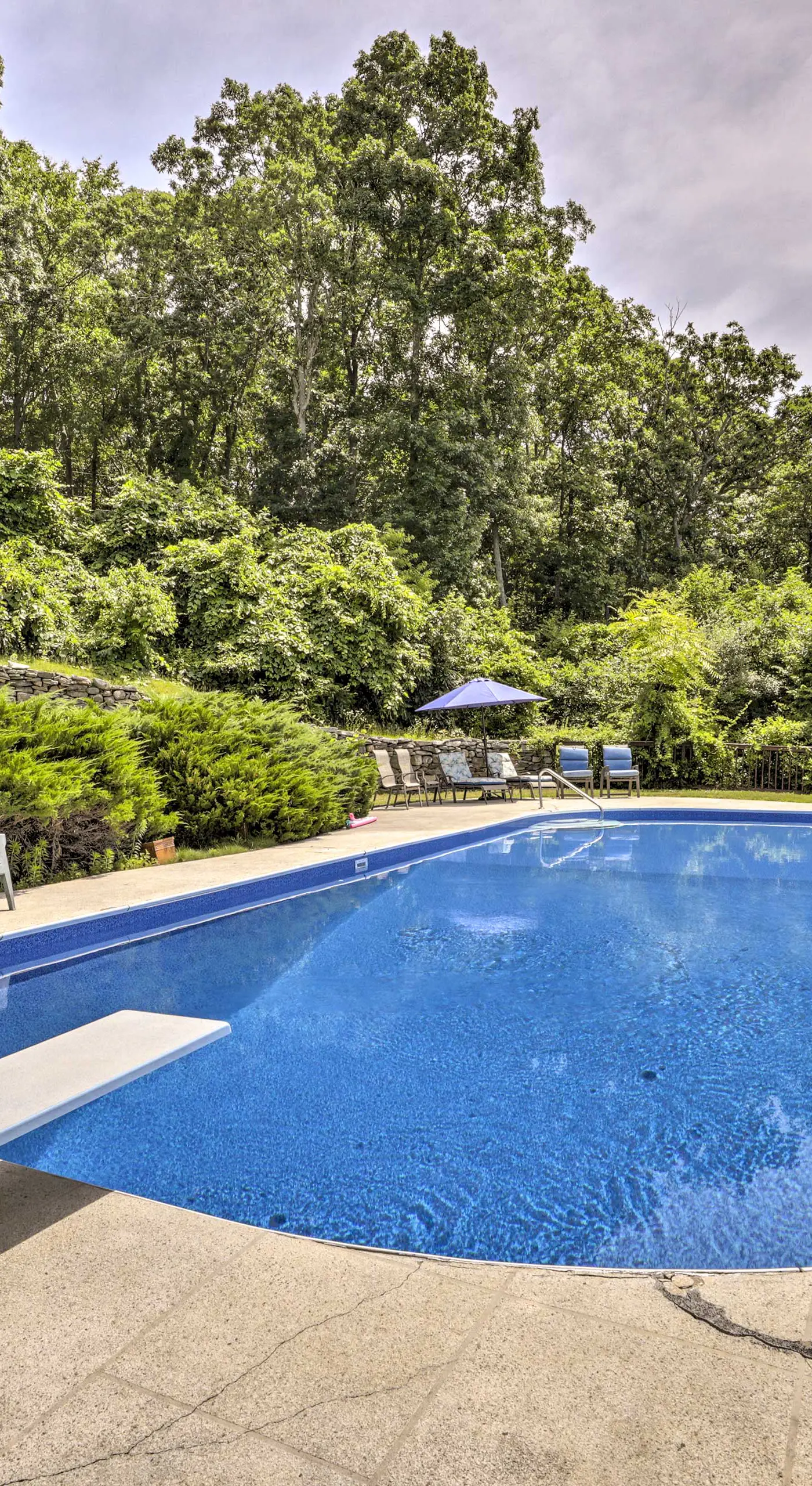 Private Guest House w/ Deck + Spectacular Views!