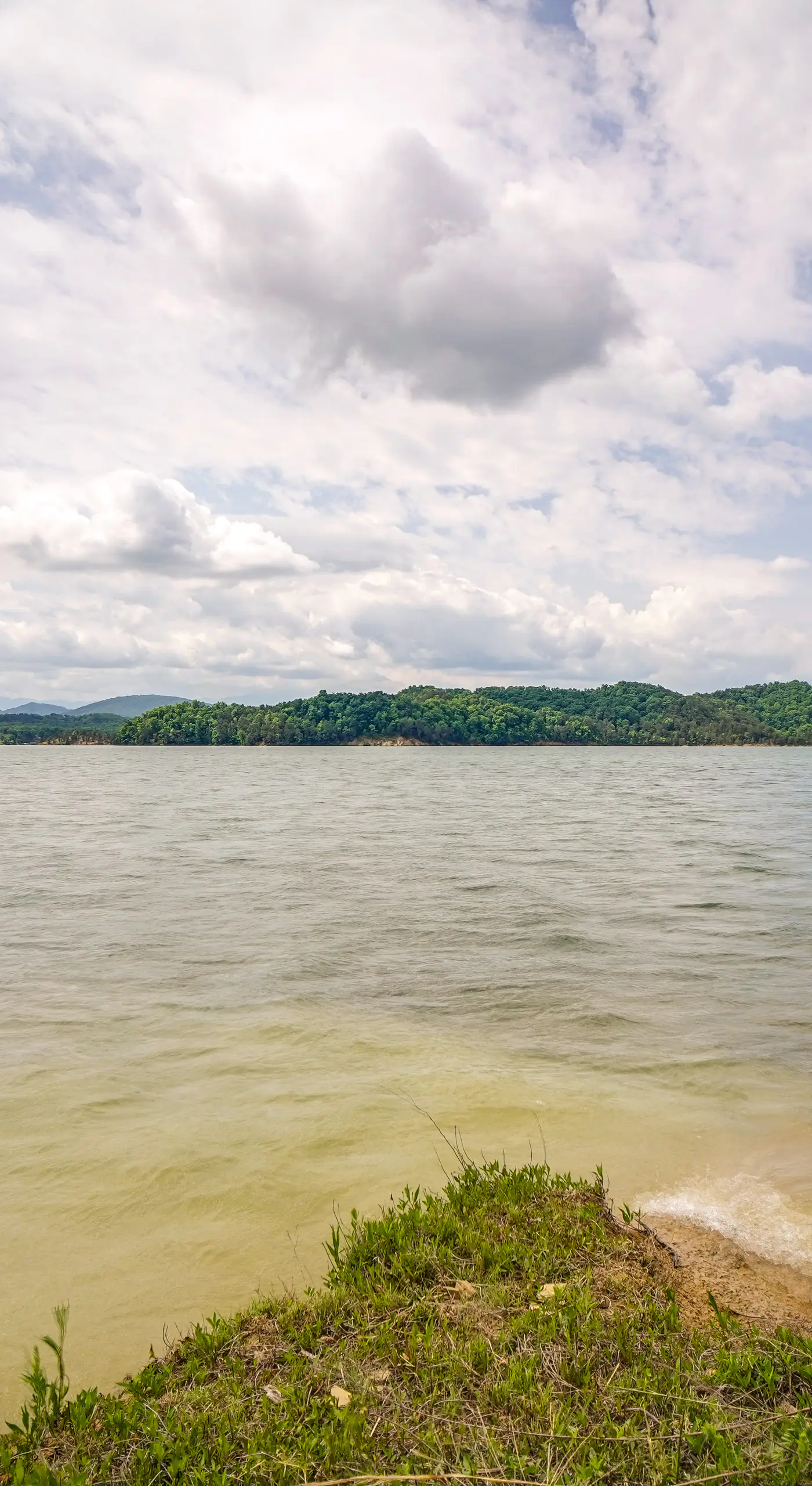 Dandridge Cabin in Inspiration Cove w/ Lake Access