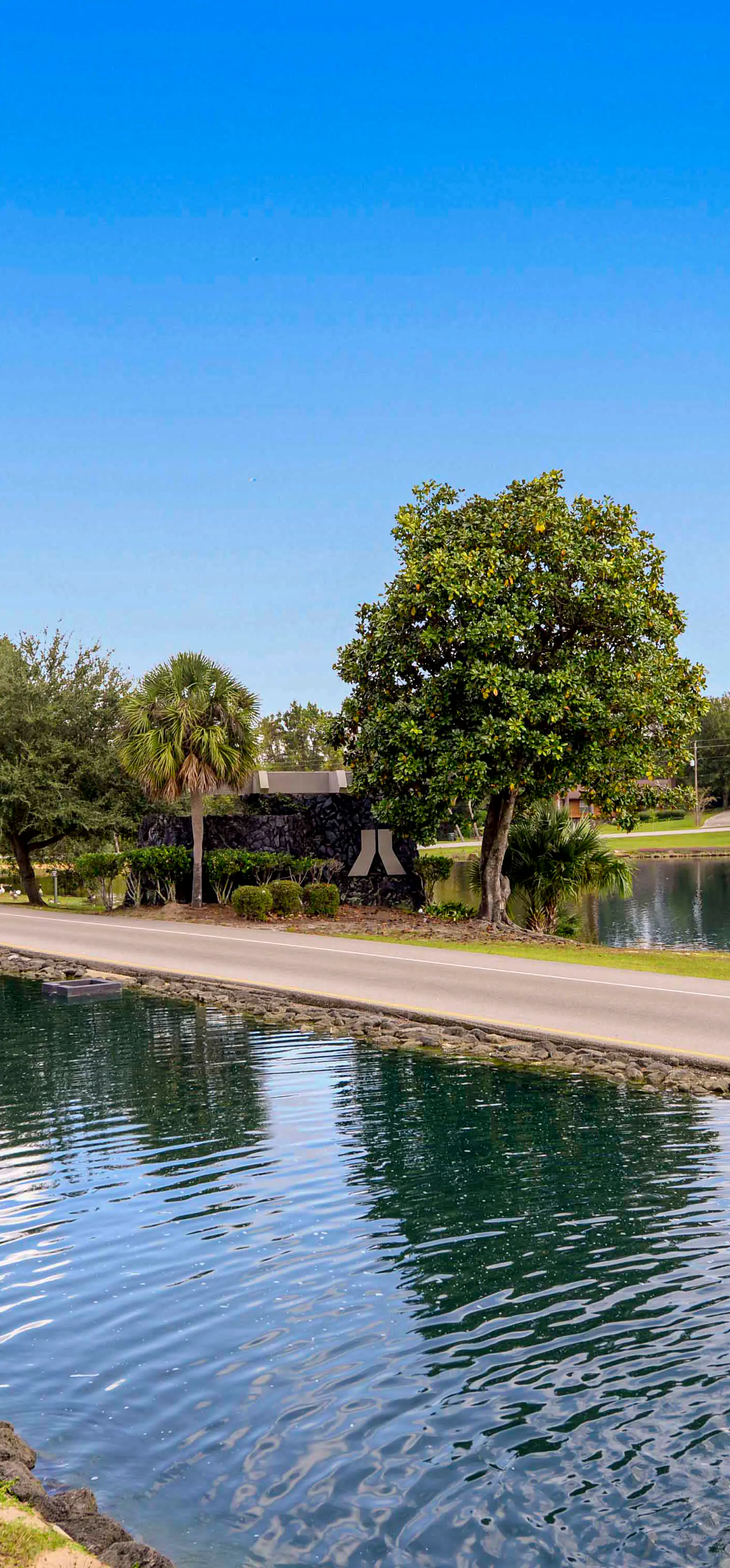 Golfer's Getaway! Modern Diamondhead Condo