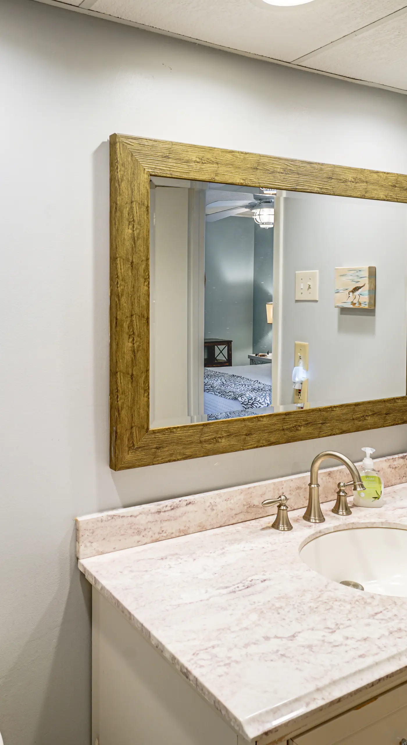 Golfer's Getaway! Modern Diamondhead Condo
