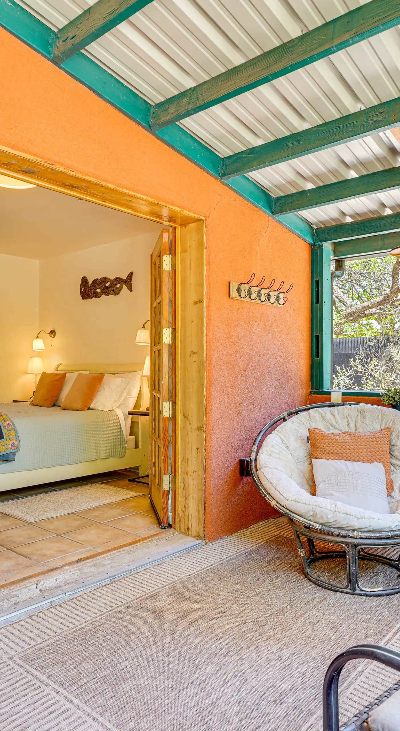 Vibrant 'Casa Paloma' w/ Patio - Near Vineyards!