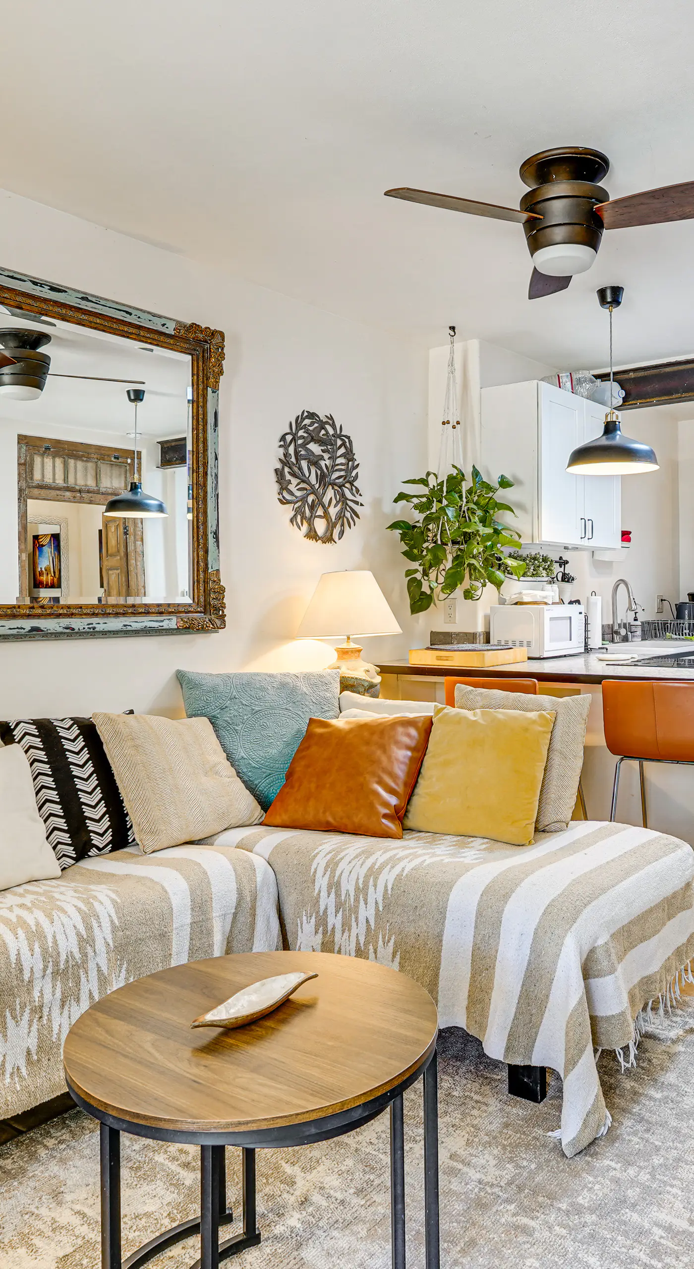 Vibrant 'Casa Paloma' w/ Patio - Near Vineyards!