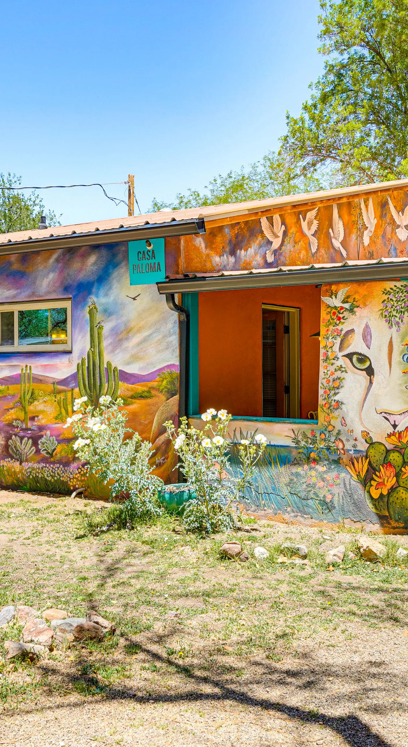 Vibrant 'Casa Paloma' w/ Patio - Near Vineyards!