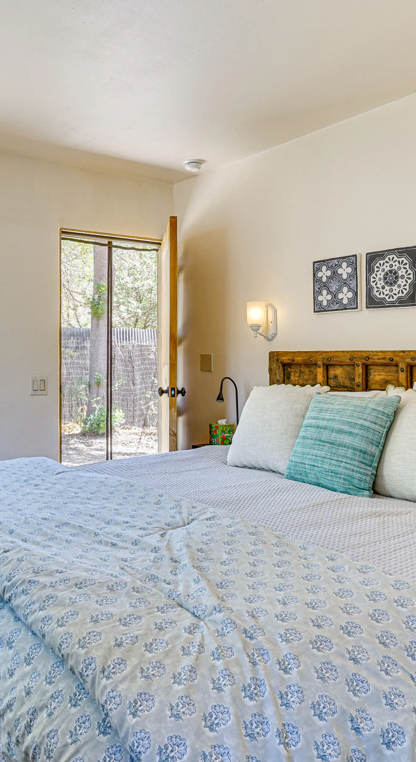 Vibrant 'Casa Paloma' w/ Patio - Near Vineyards!