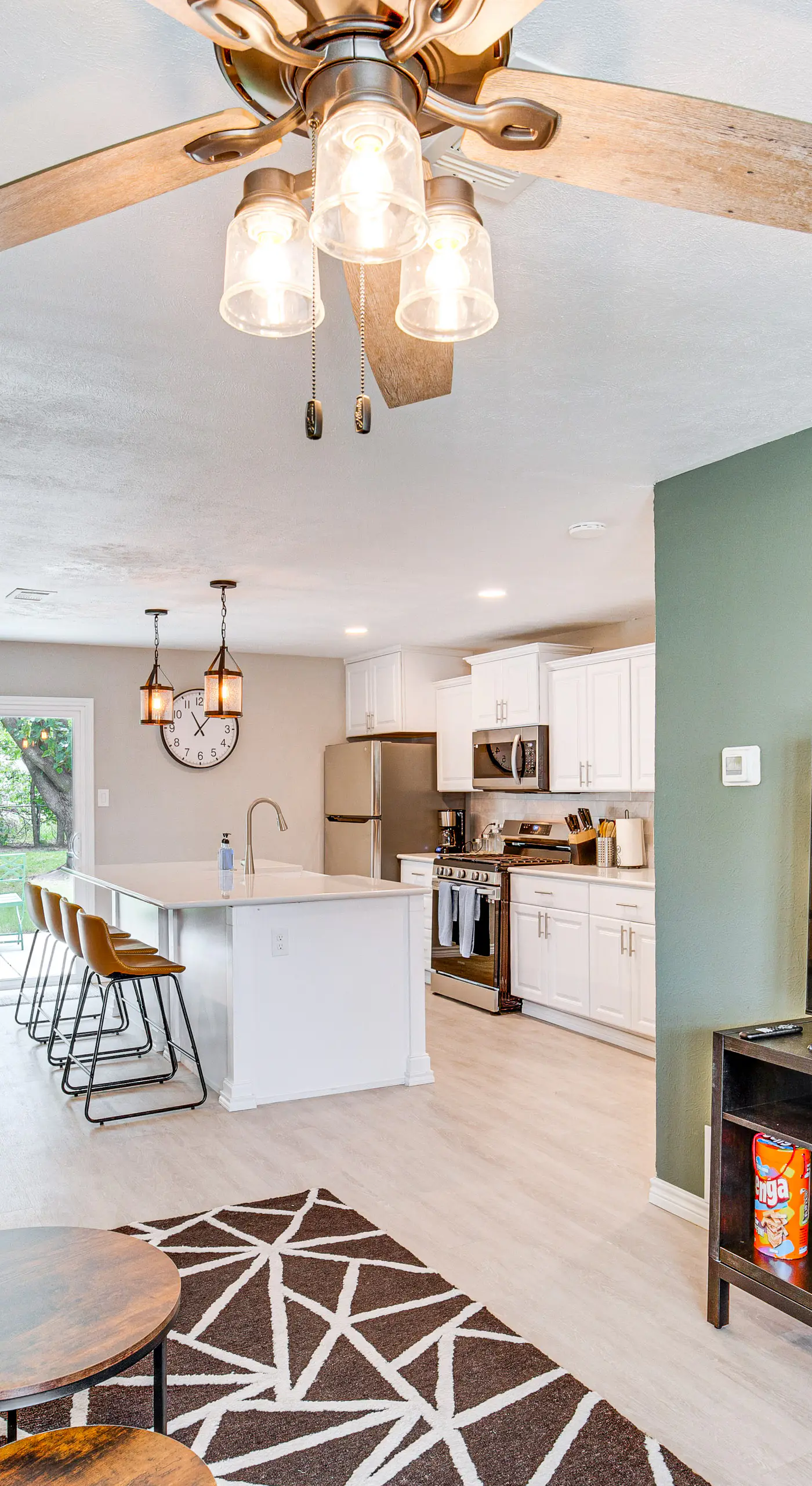 Walk to Lewisville Lake: Dog-Friendly Texas Home