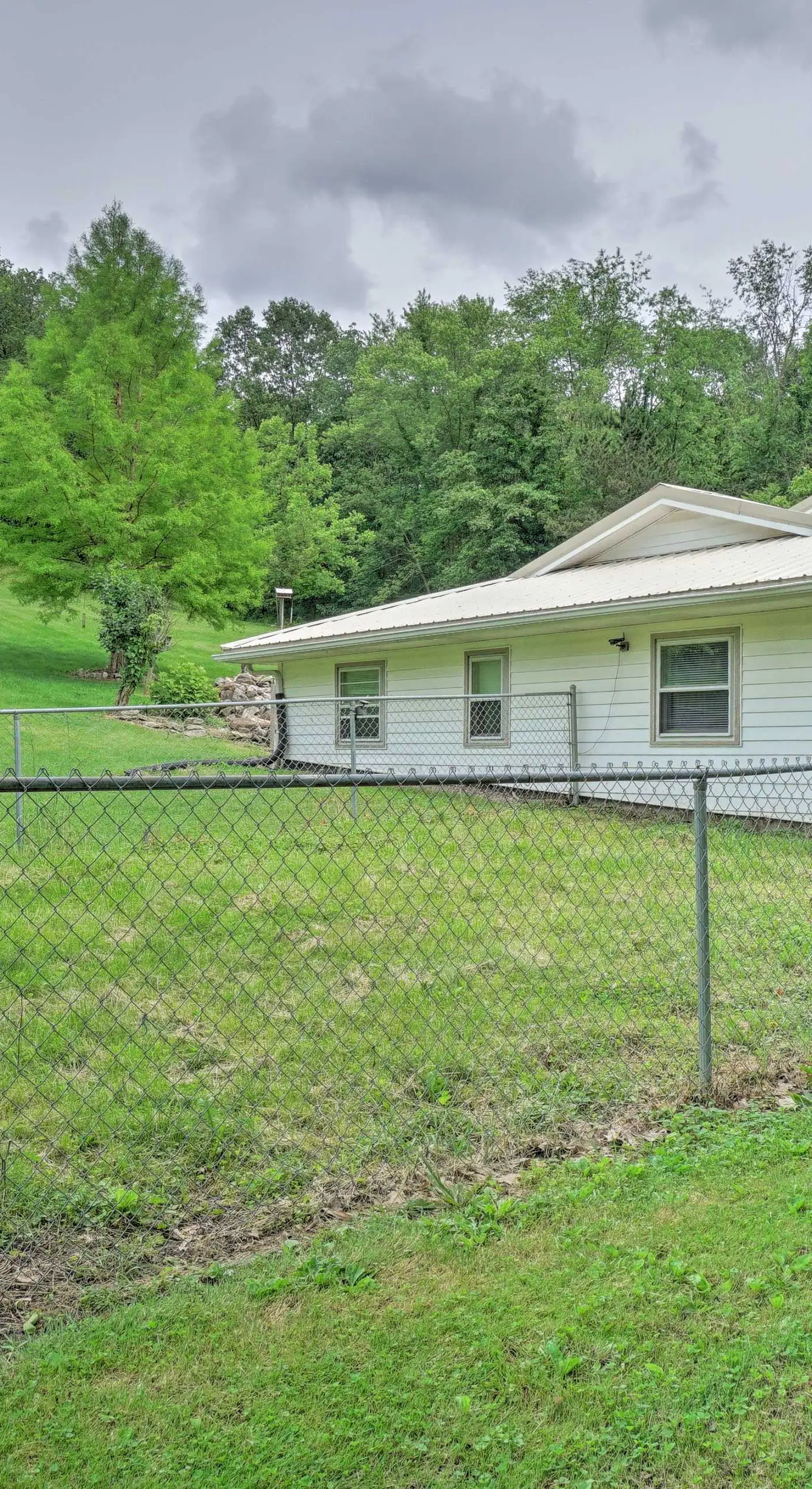 Quaint Zanesville Home w/ Game Room & Yard!