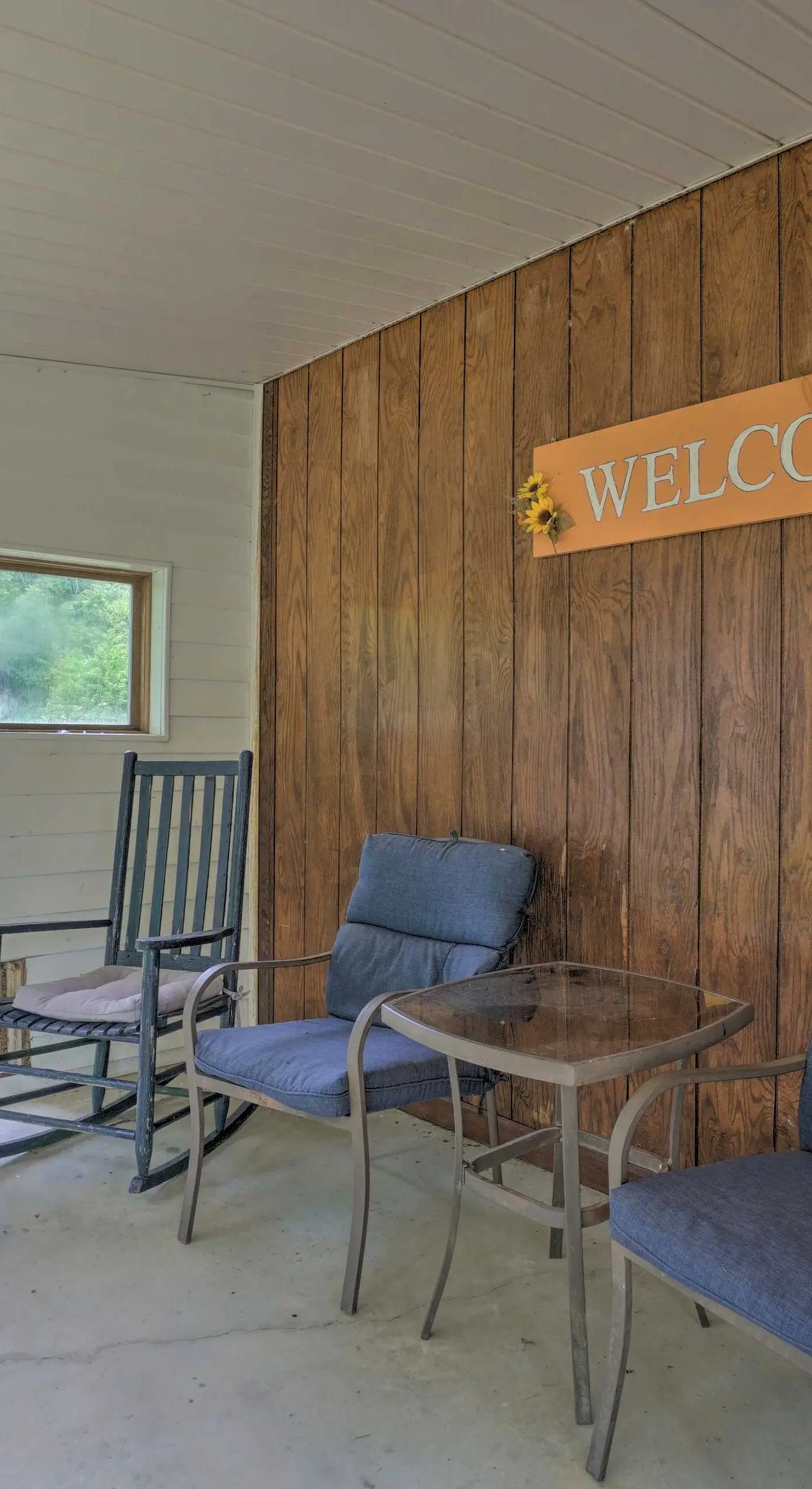 Quaint Zanesville Home w/ Game Room & Yard!