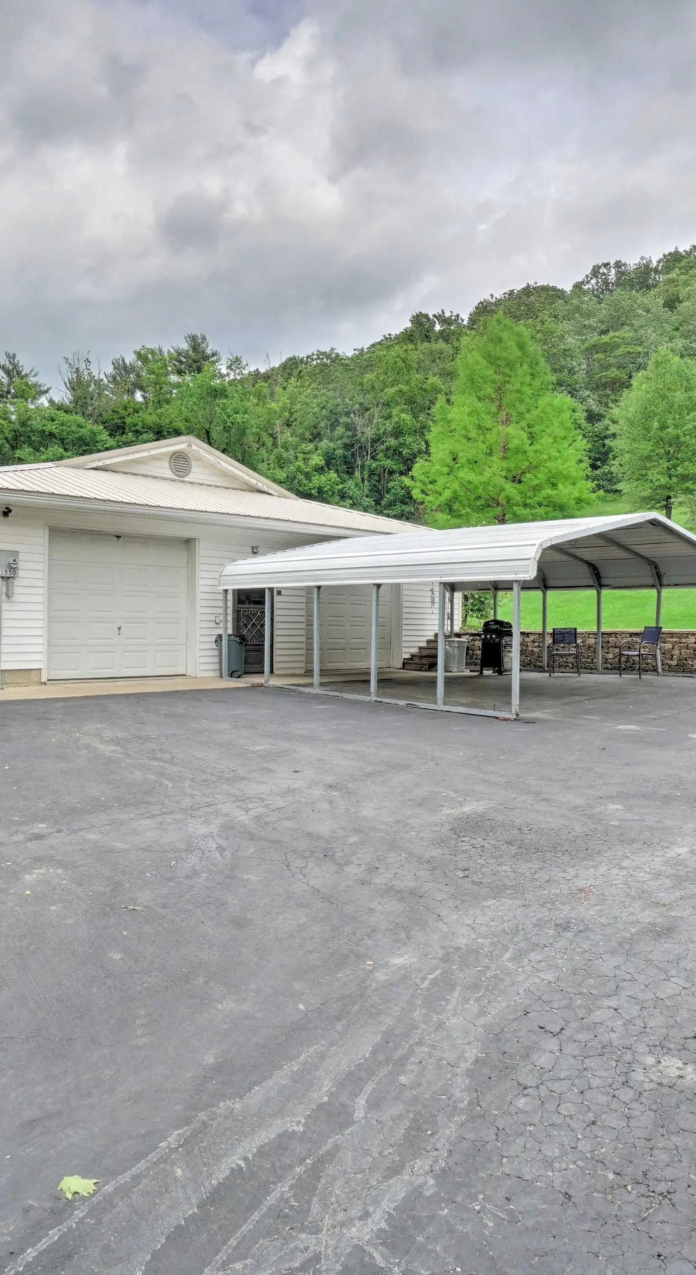 Quaint Zanesville Home w/ Game Room & Yard!