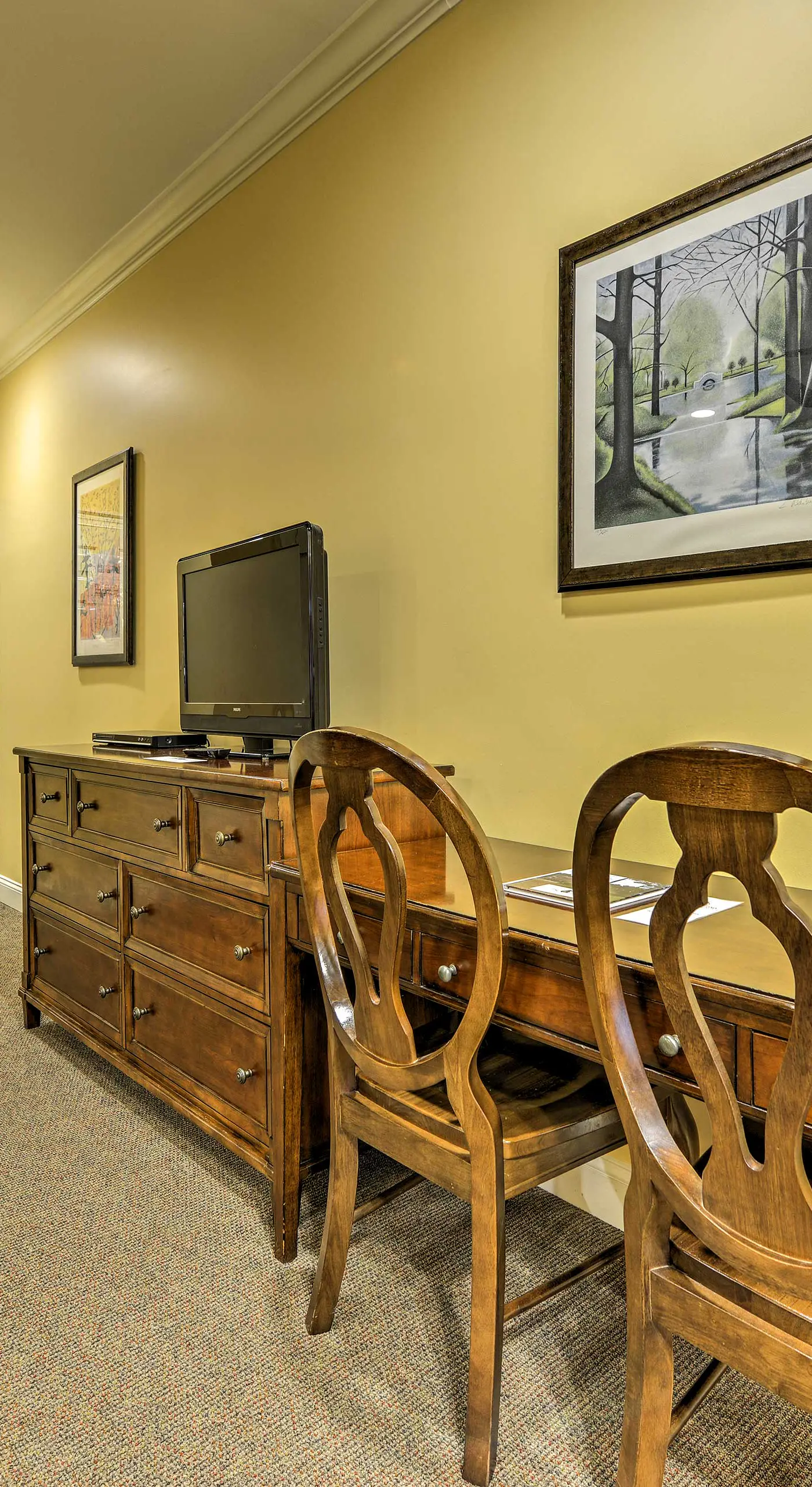 Resort-Style Condo on Golf Course w/ Pool Access