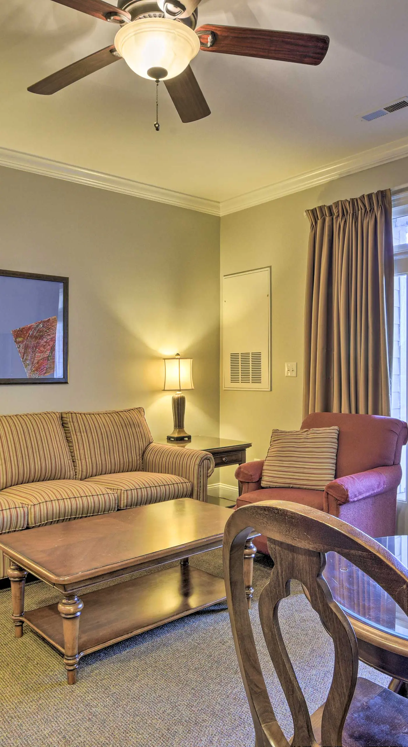 Resort-Style Condo on Golf Course w/ Pool Access