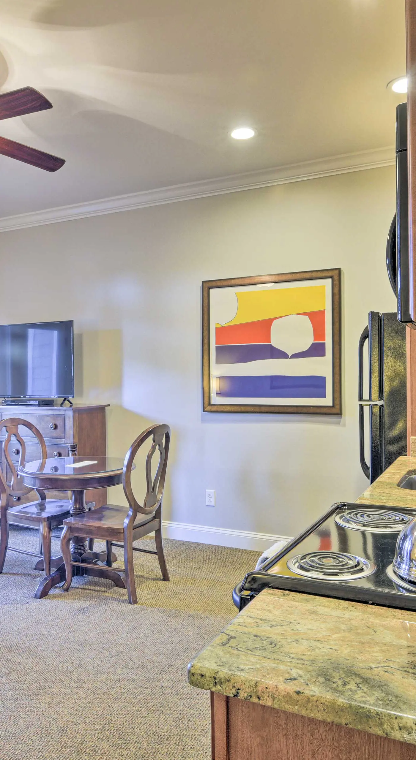 Resort-Style Condo on Golf Course w/ Pool Access