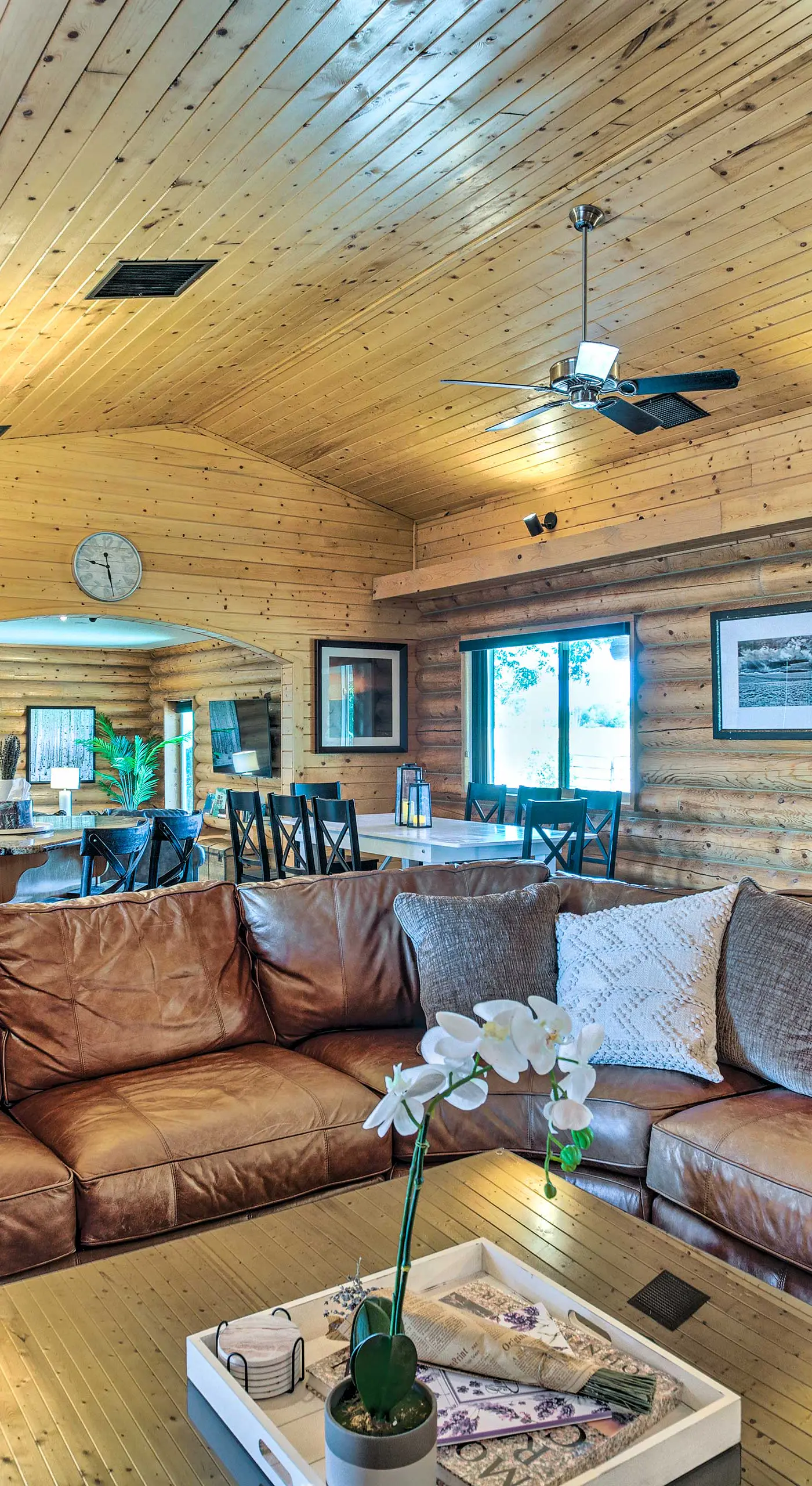 Clifton Retreat w/ Breathtaking Mt Backdrop!