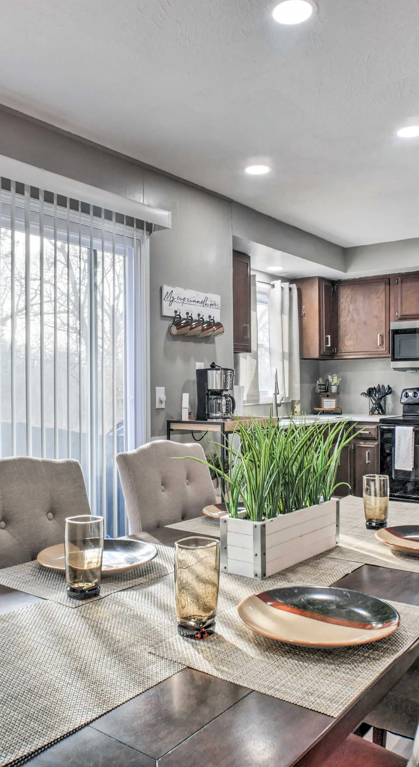Family-Friendly Springfield Home w/ Yard!