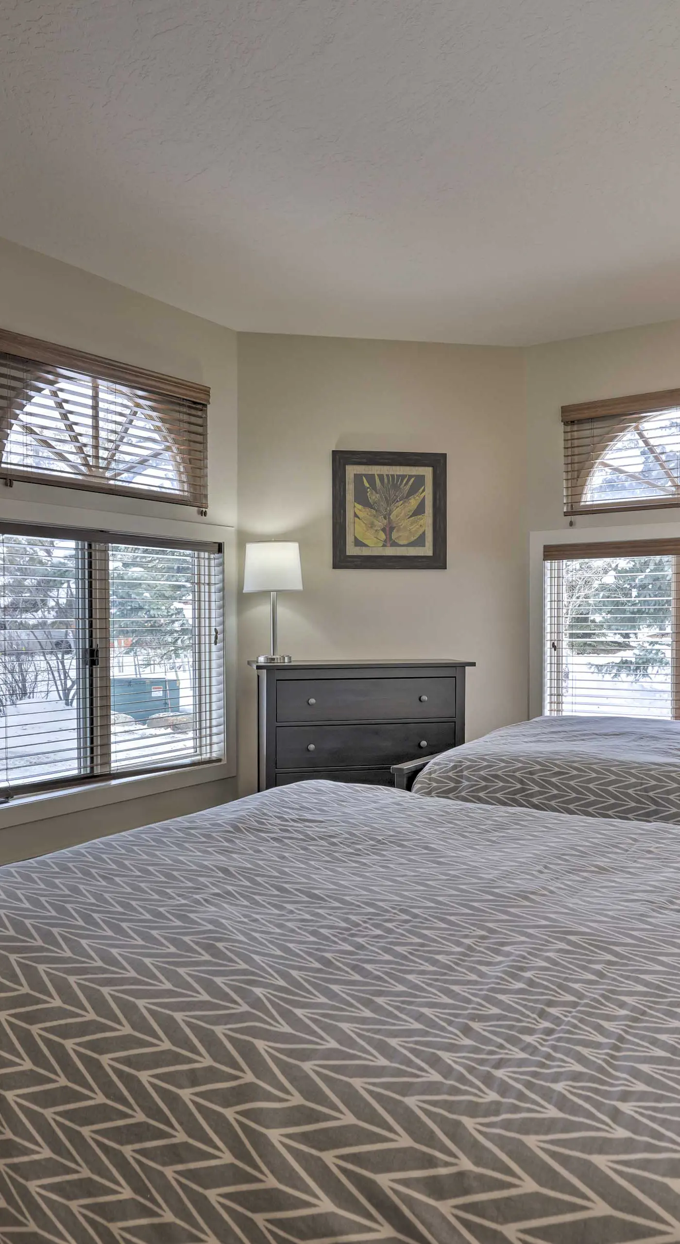 Townhome ~ 4 Mi to Beaver Creek & 8 Mi to Vail!