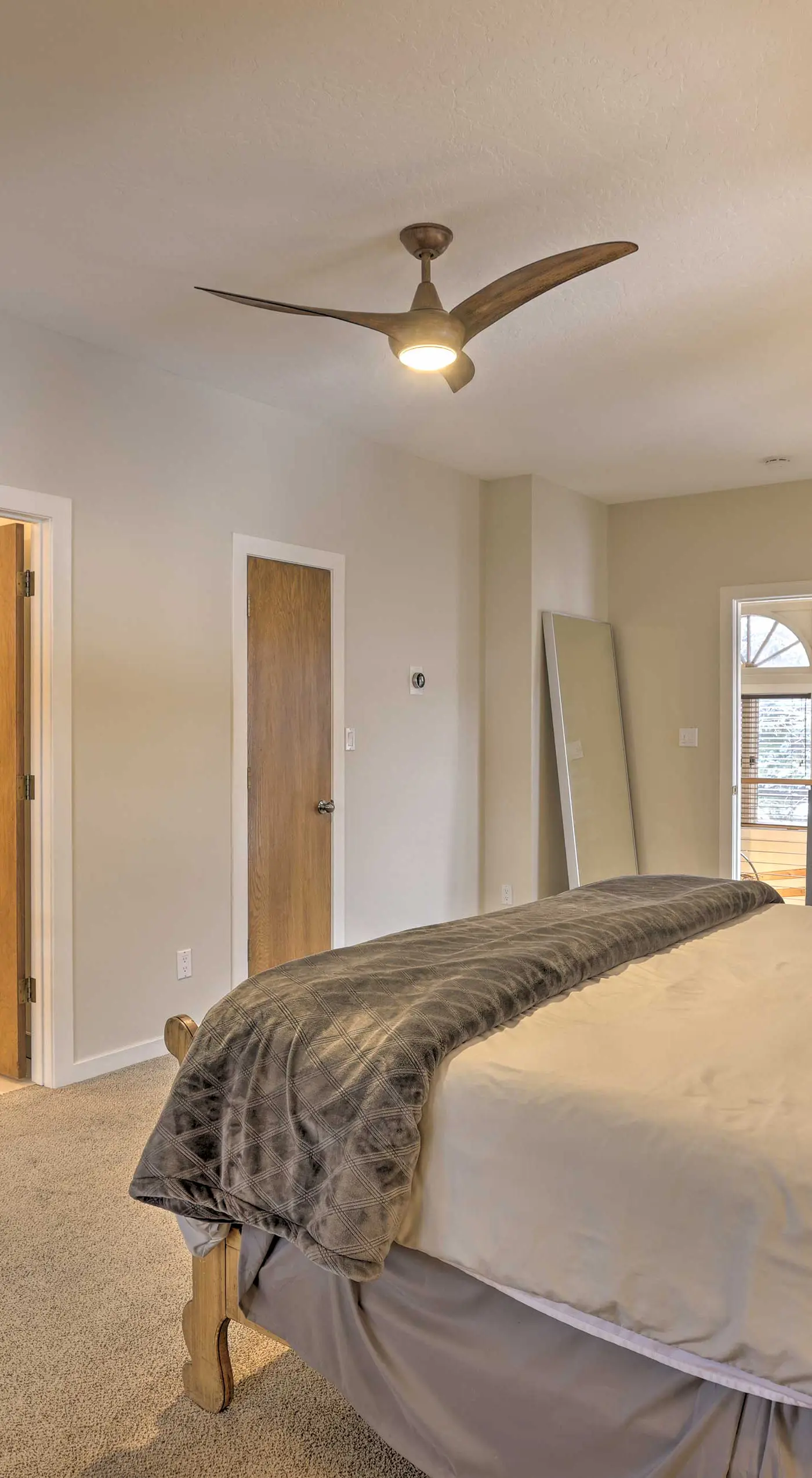 Townhome ~ 4 Mi to Beaver Creek & 8 Mi to Vail!