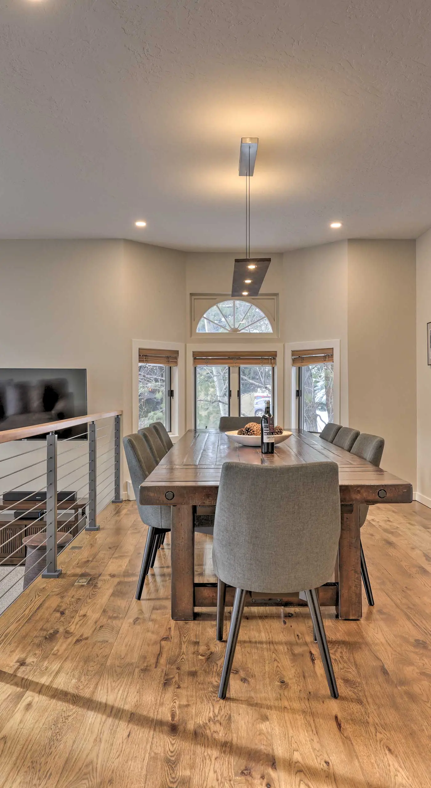 Townhome ~ 4 Mi to Beaver Creek & 8 Mi to Vail!