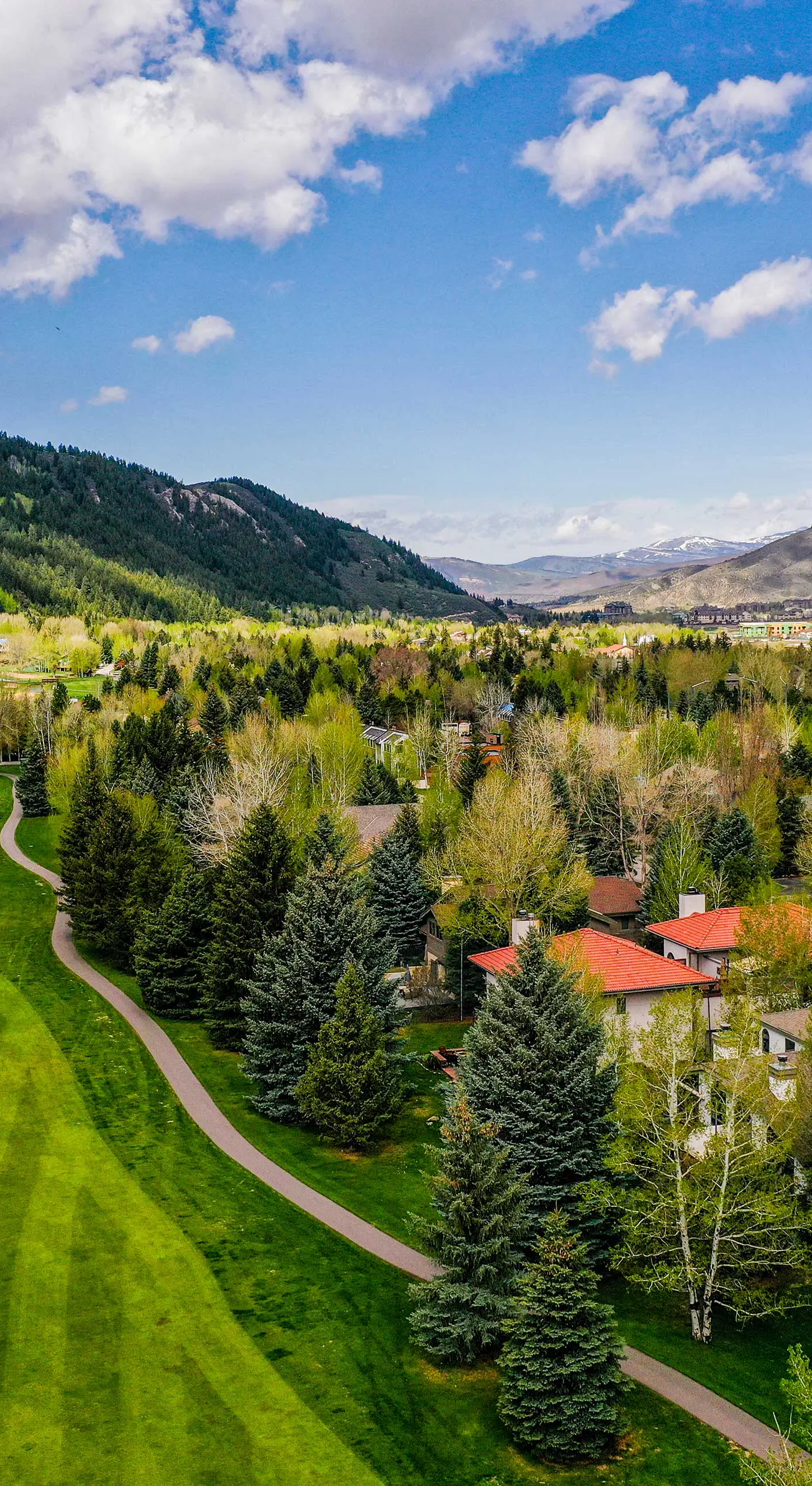 Townhome ~ 4 Mi to Beaver Creek & 8 Mi to Vail!