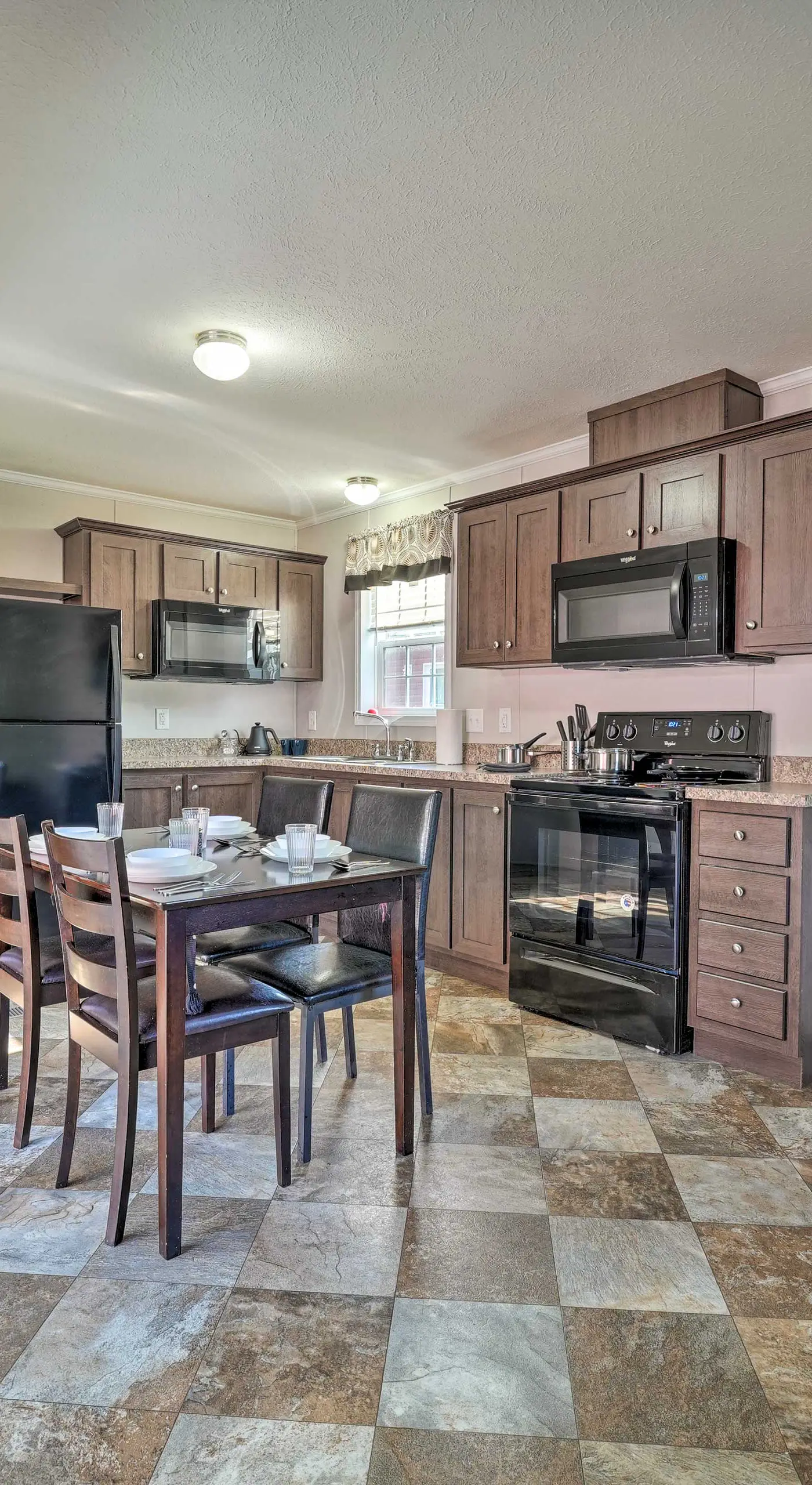 Pet-Friendly Cassolopis Escape, Near Lake!