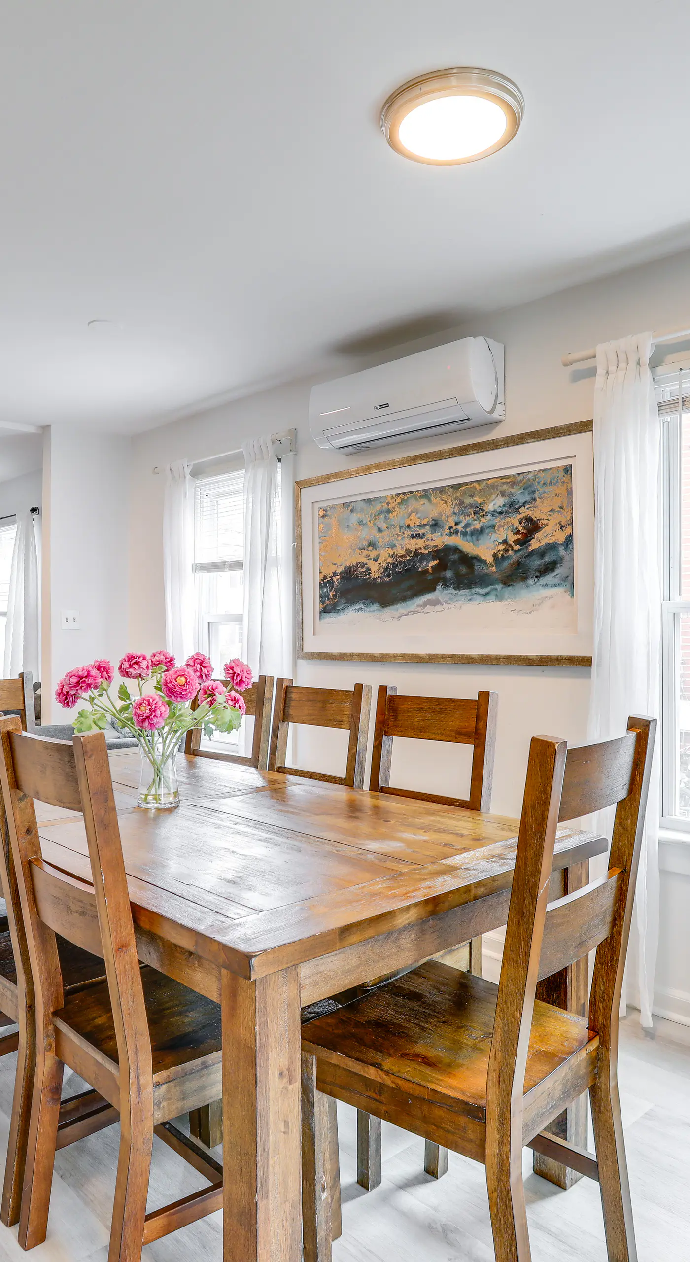 Walk to Campus & Palmer Square: Dtwn Townhome
