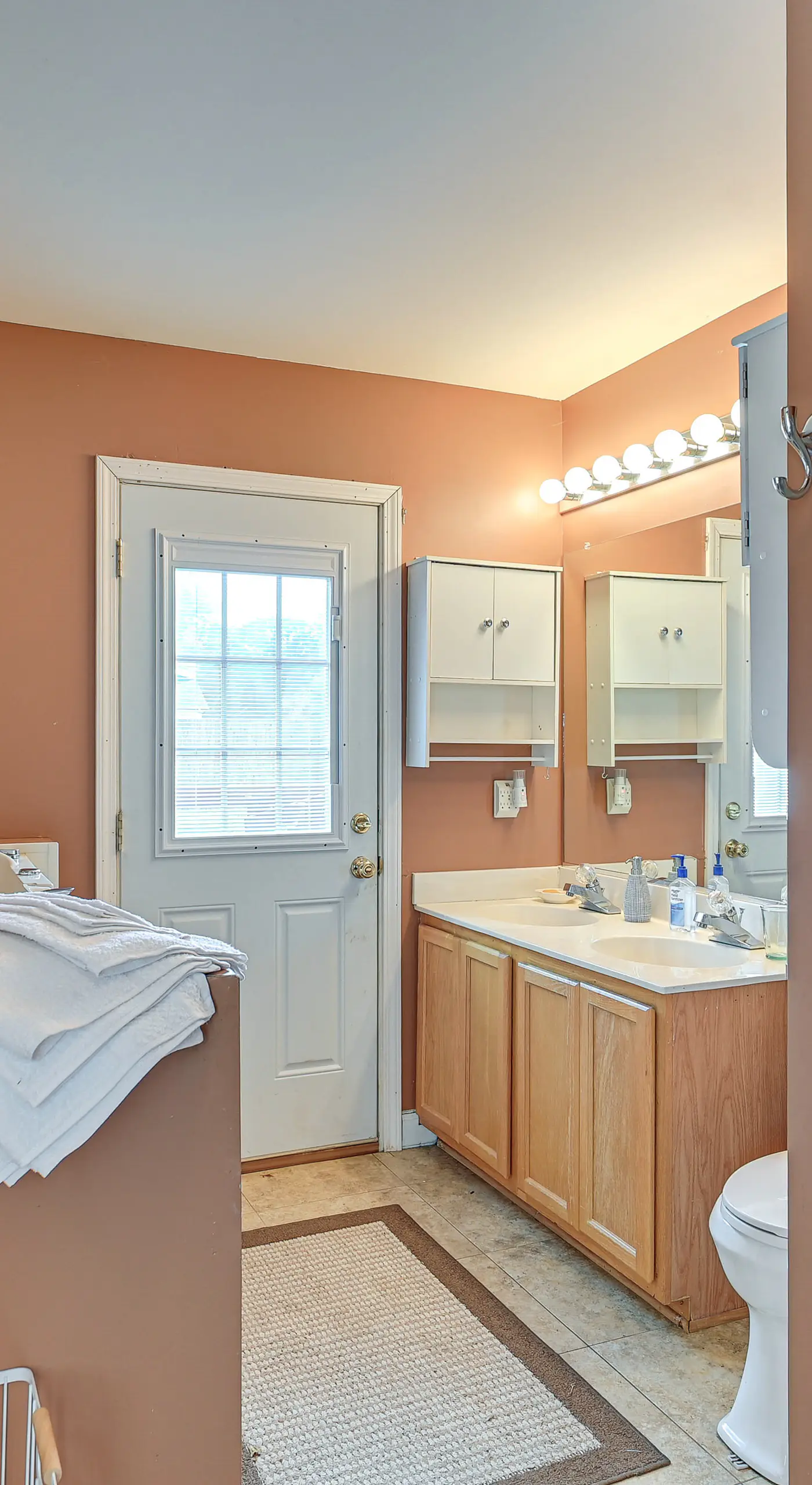 Wine & BBQ Trail Fun: Home w/ Hot Tub in Lexington