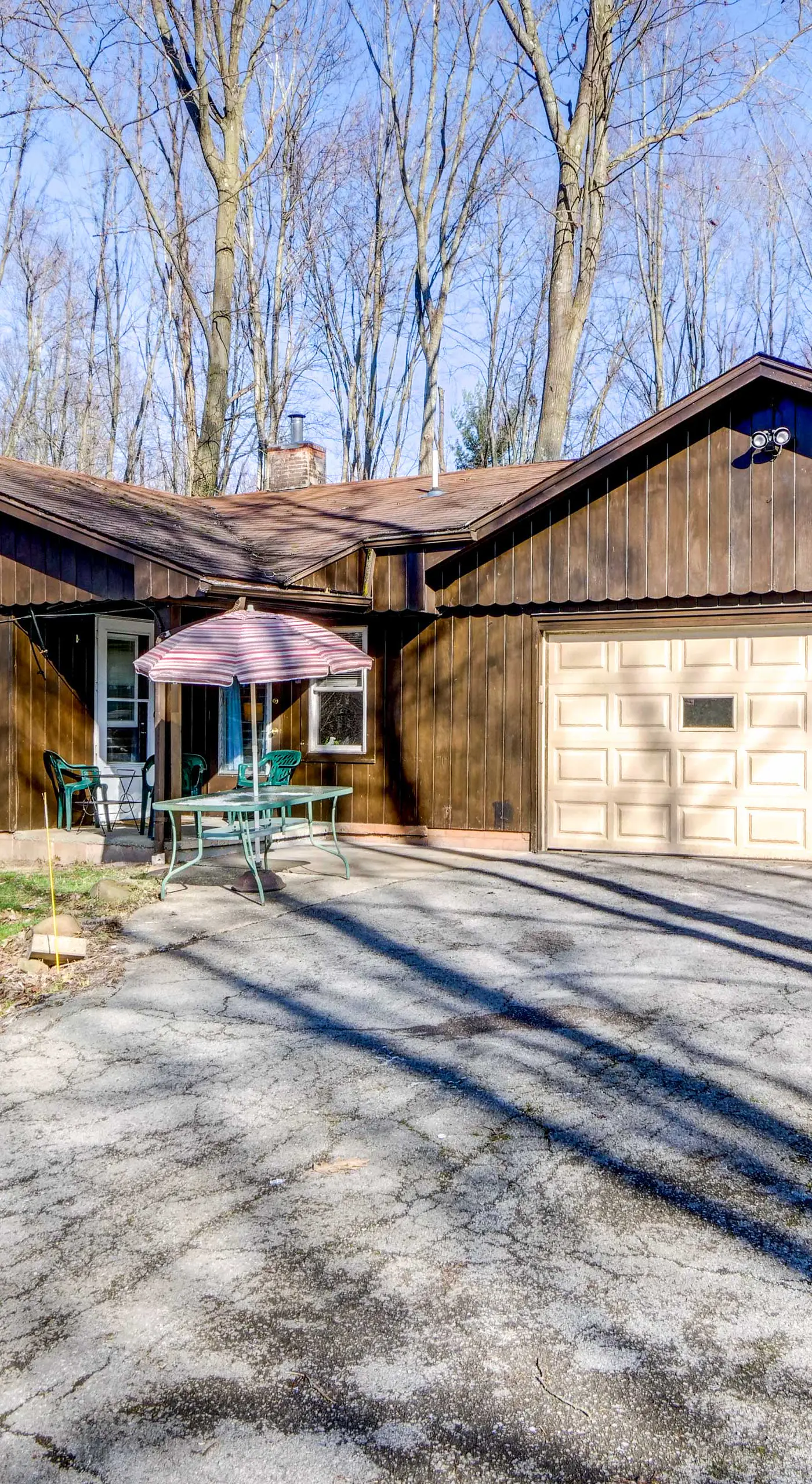 Pet-Friendly Youngstown Cottage w/ Yard