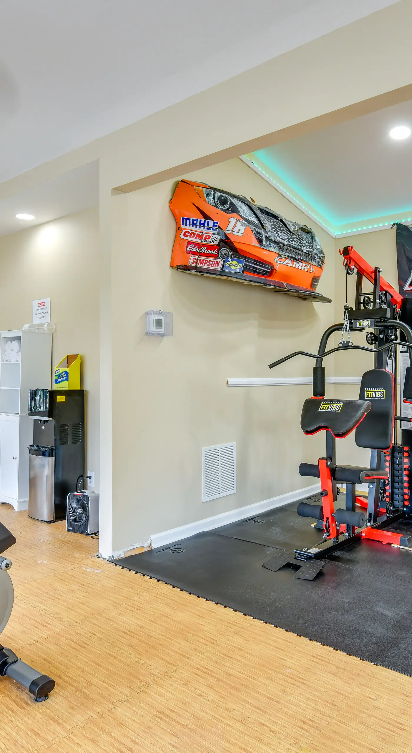 Lake Norman Getaway w/ Pool Access + Kayaking!
