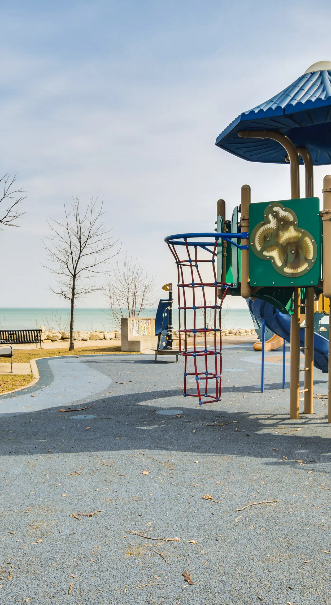 Stylish Chicago Retreat: Walk to Loyola University