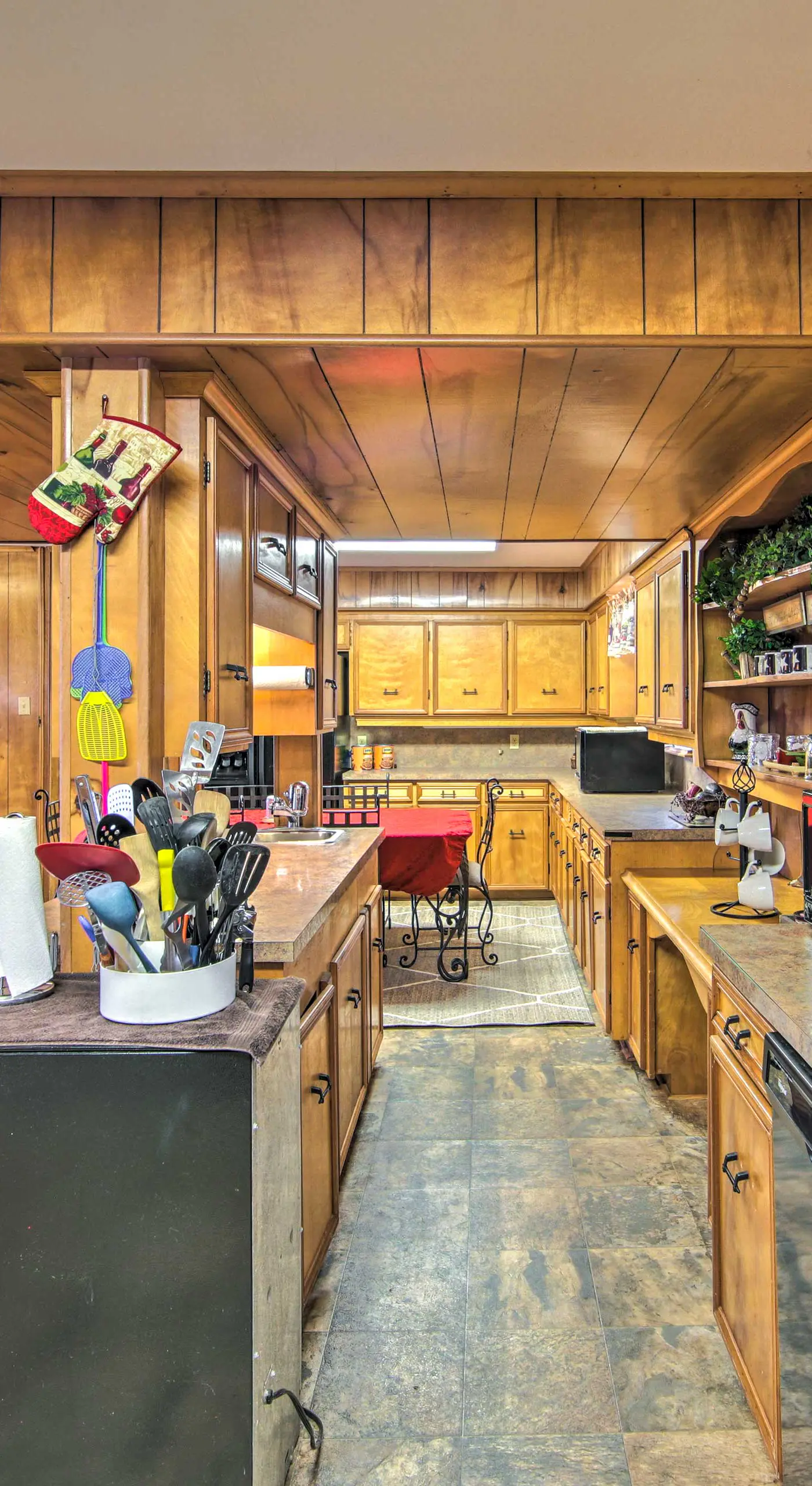 Waterfront Home w/ Boat Dock in Gun Barrel City