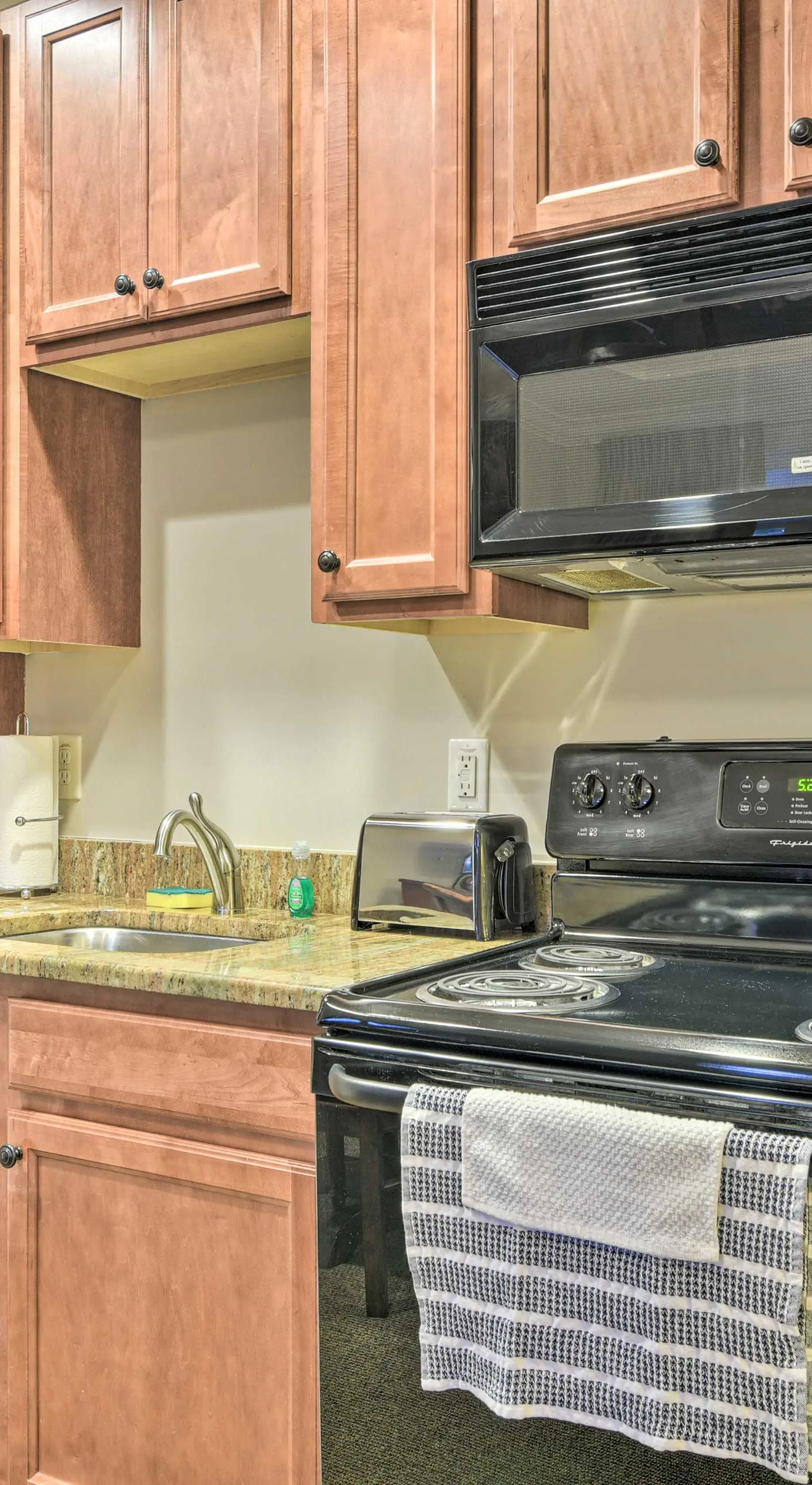 Anderson Golf Club Condo w/ Community Amenities!