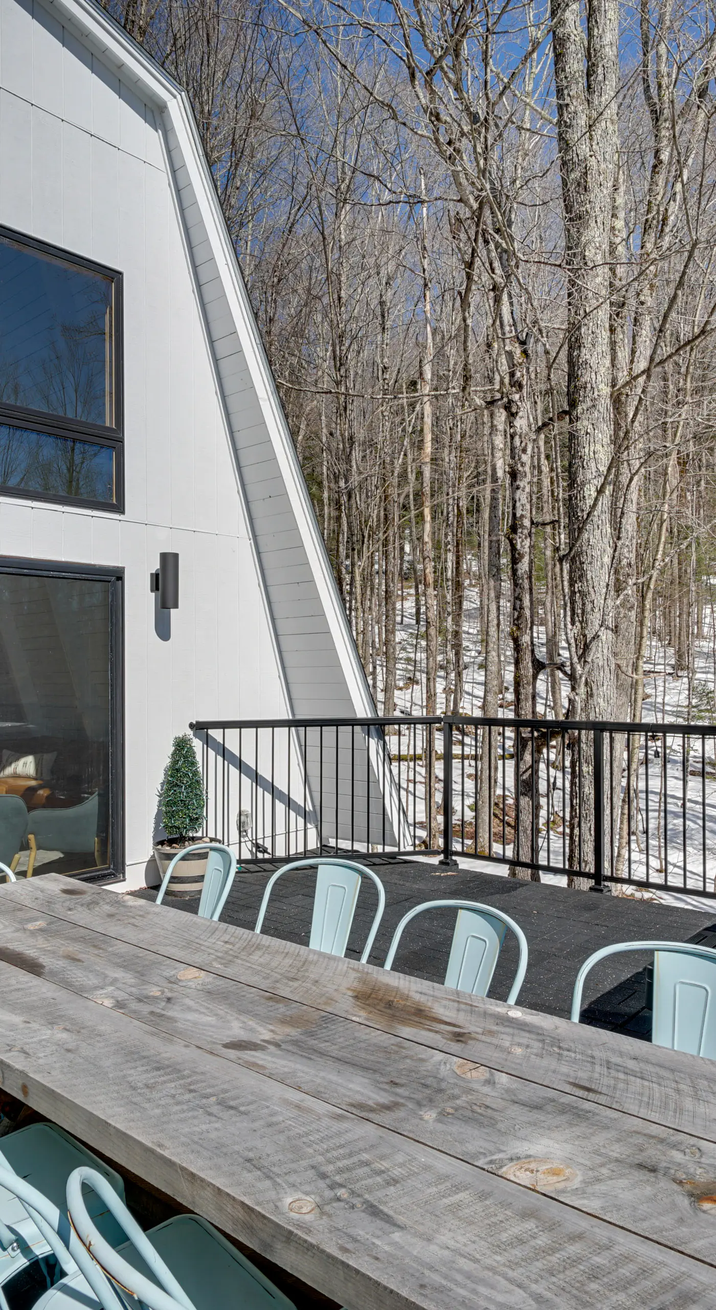 Wilmington Chalet w/ Hot Tub < 8 Mi to Mount Snow!