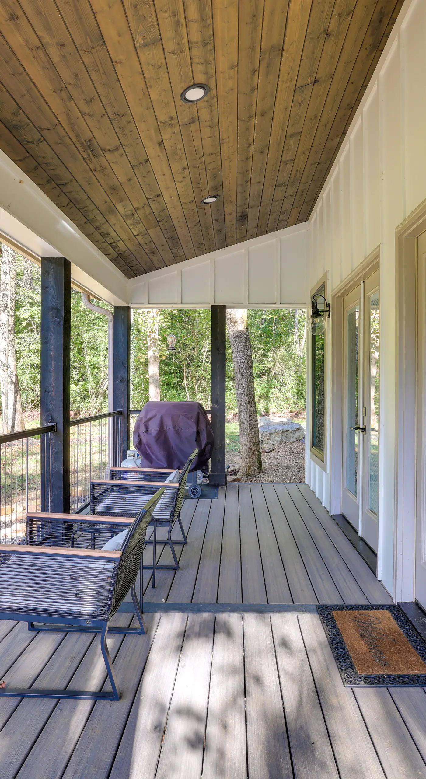 ‘Whitewood’ w/ Hot Tub: Peaceful Wildwood Retreat